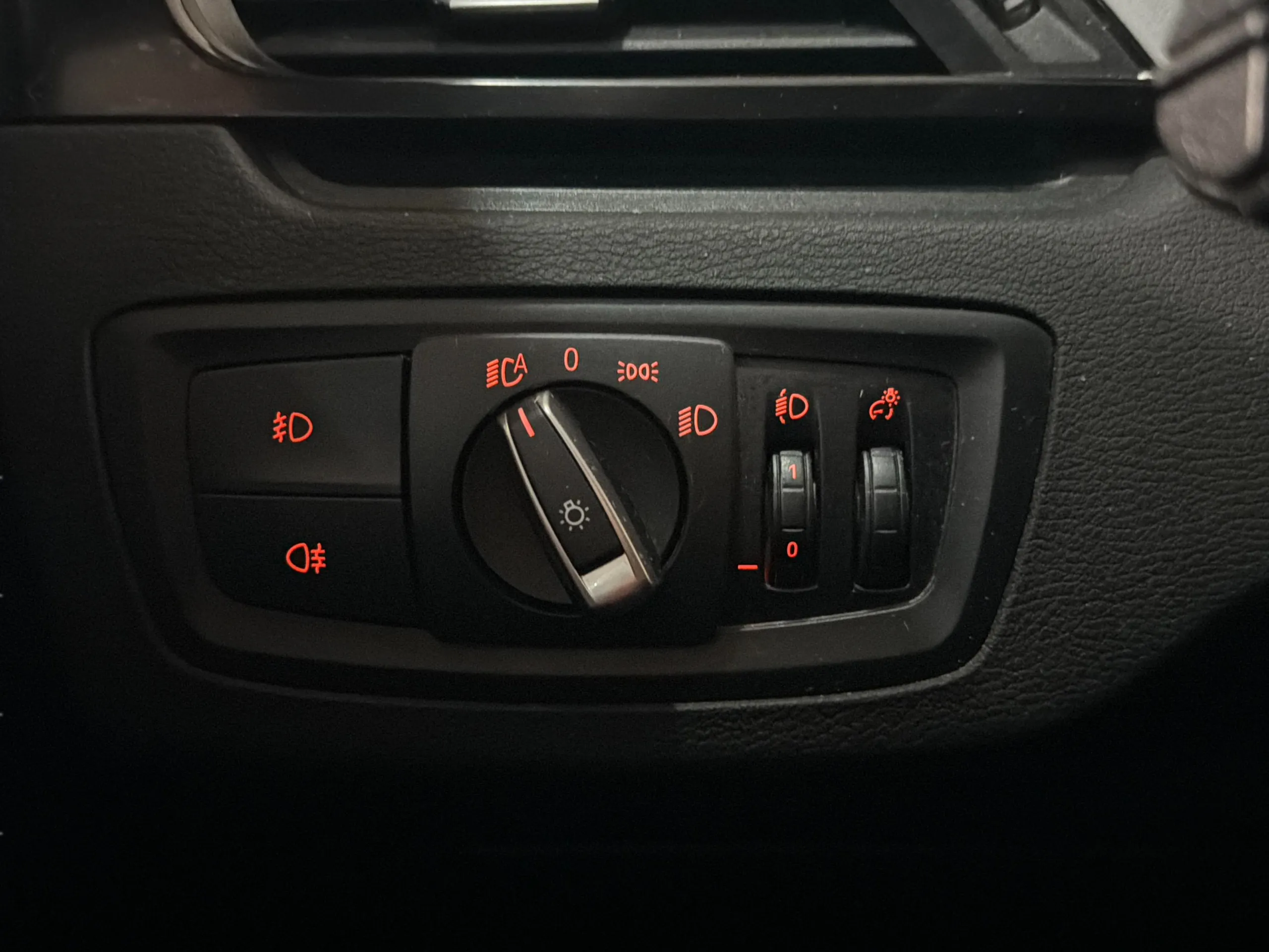 BMW X1 sDrive20dA - foto 17