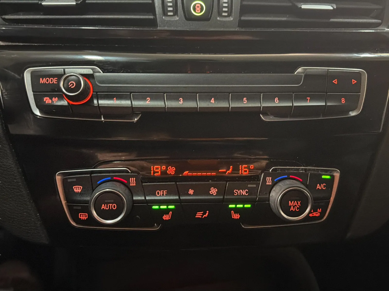 BMW X1 sDrive20dA - foto 13