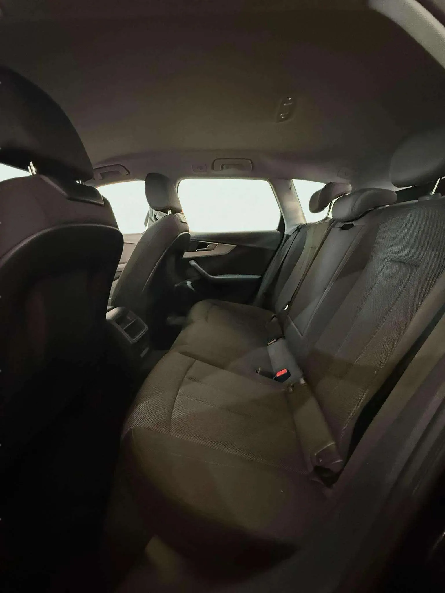 Audi A4 Avant Advanced 35 TFSI S tronic - foto 27