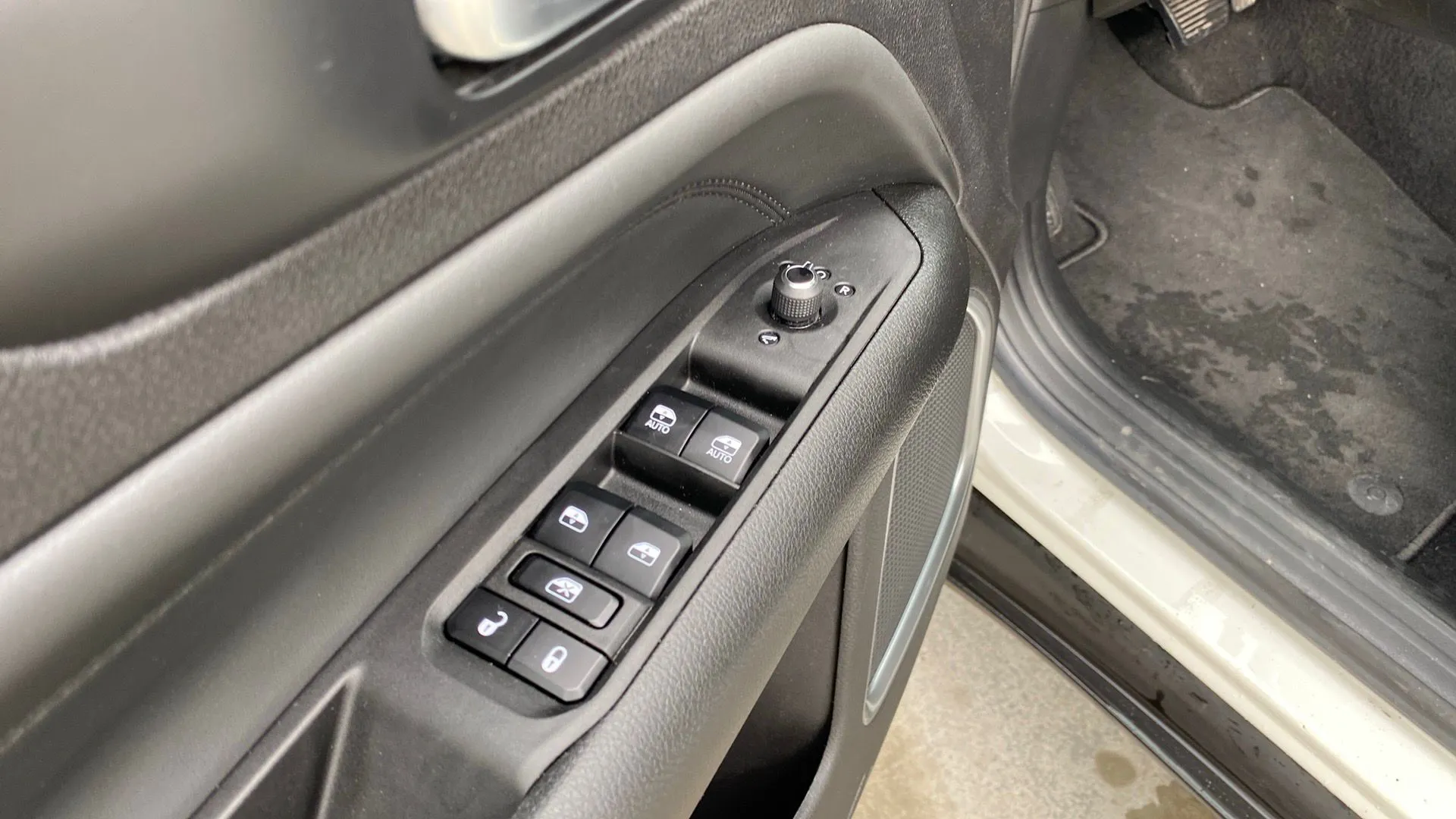 Jeep Compass 4xe 1.3 PHEV Limited AWD - foto 22