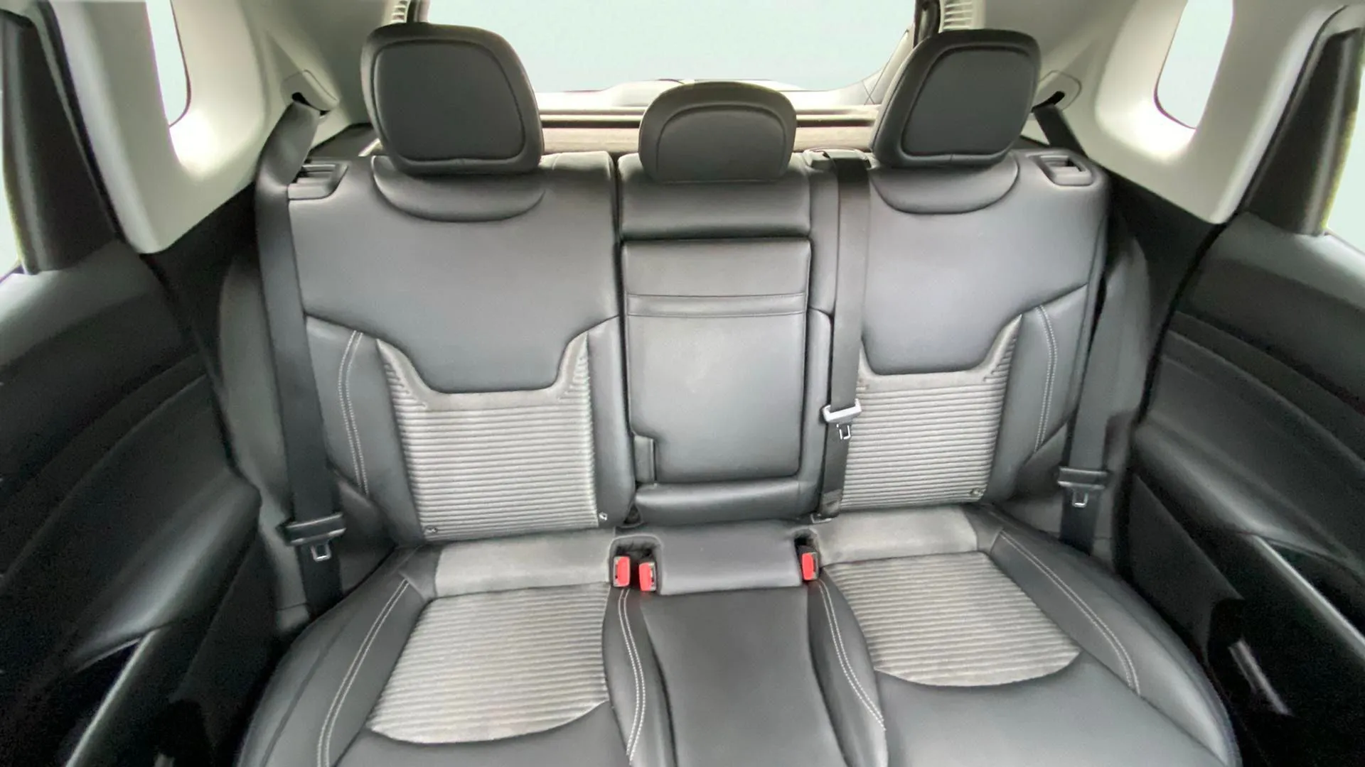 Jeep Compass 4xe 1.3 PHEV Limited AWD - foto 23