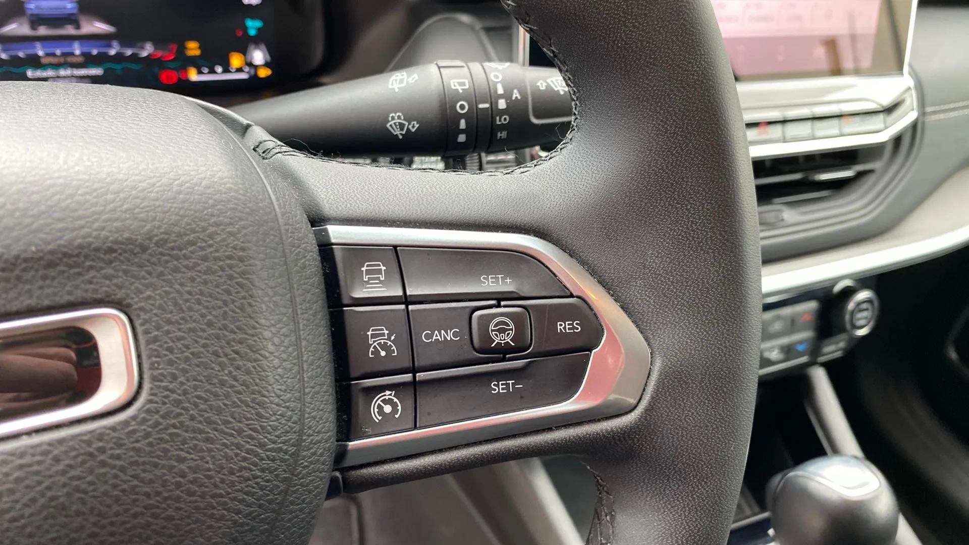 Jeep Compass 4xe 1.3 PHEV Limited AWD - foto 13