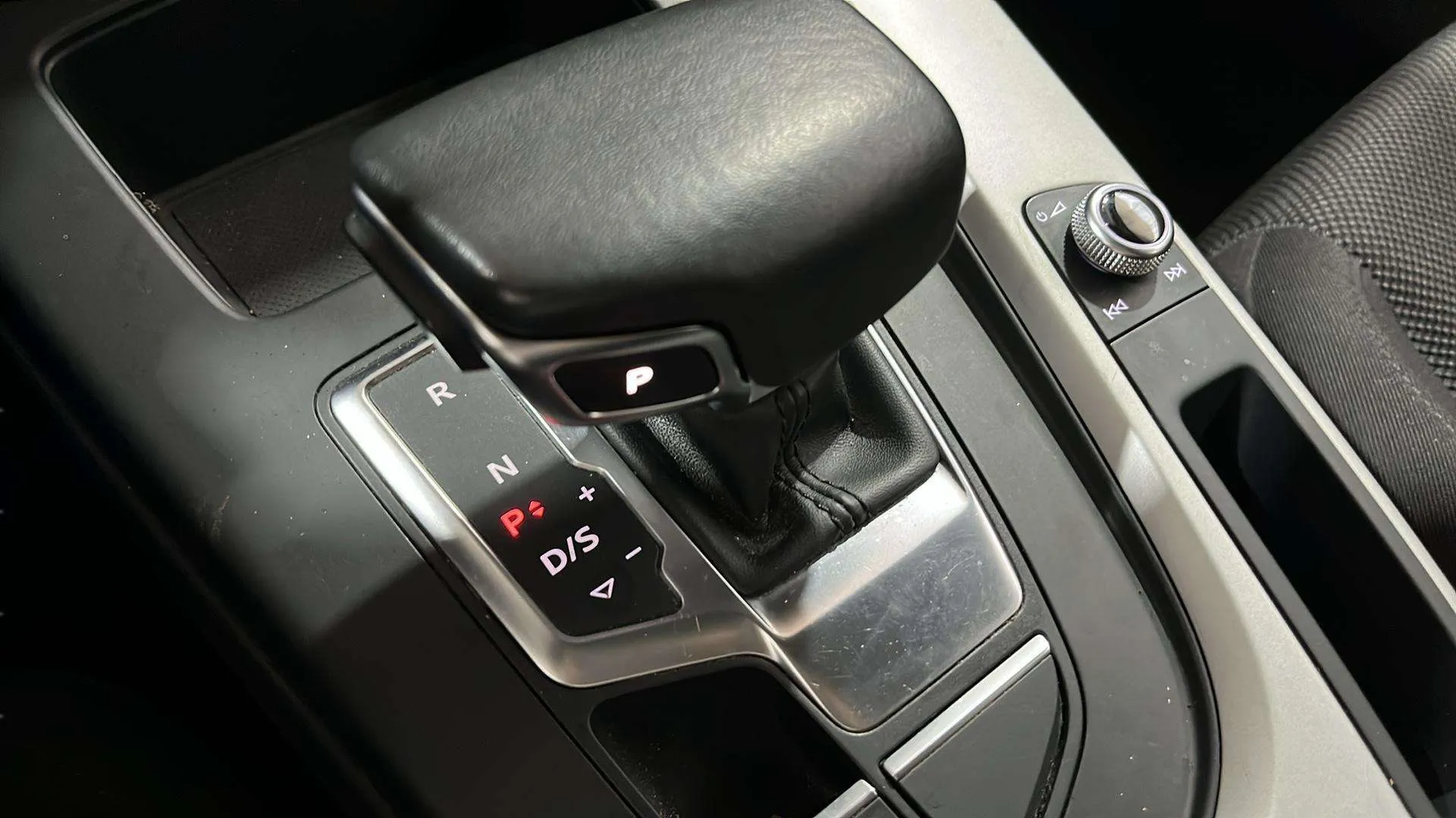 Audi A4 Avant Advanced 35 TFSI S tronic - foto 17