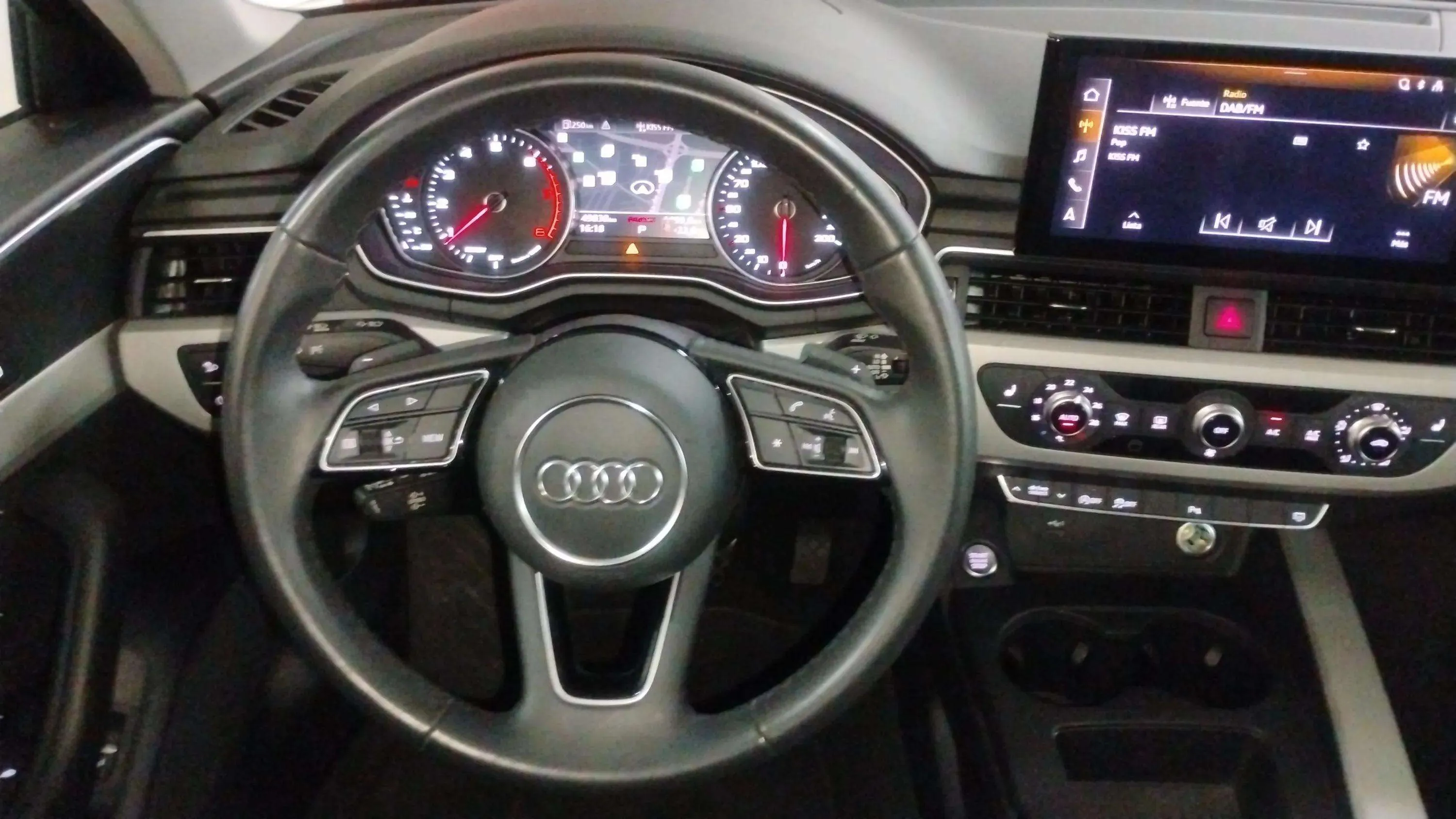 Audi A4 Avant Advanced 35 TFSI S tronic - foto 18