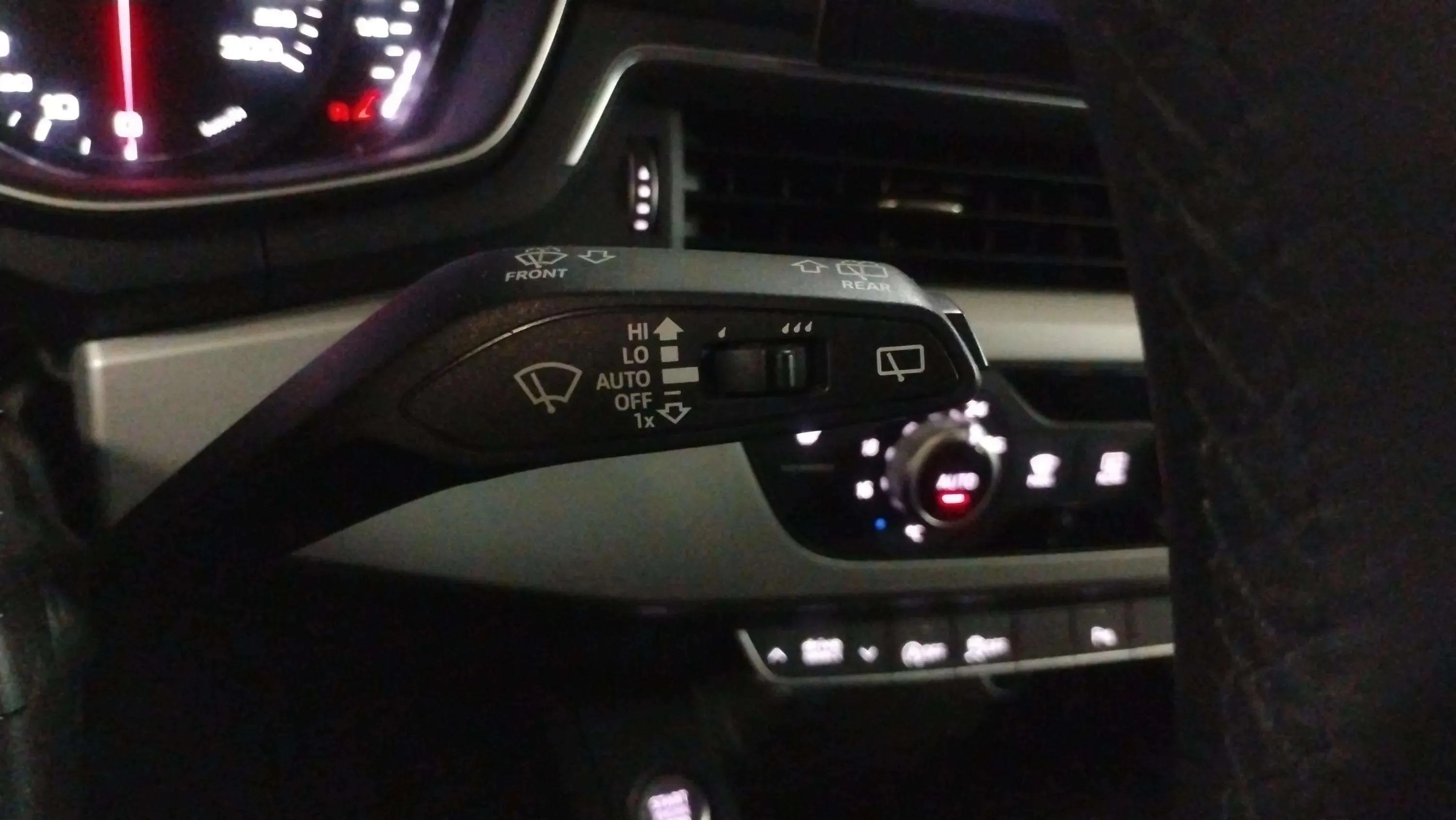 Audi A4 Avant Advanced 35 TFSI S tronic - foto 22