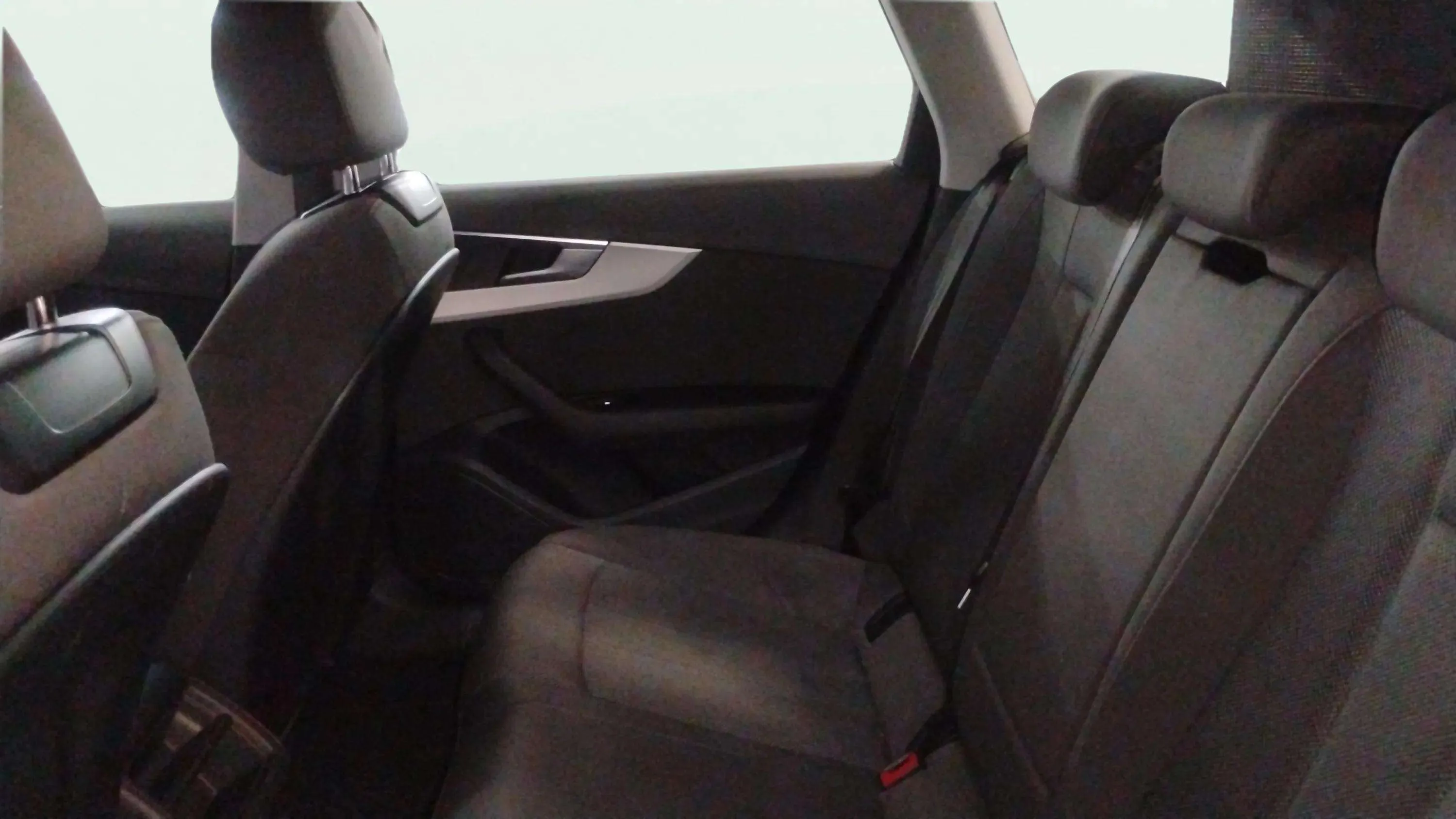 Audi A4 Avant Advanced 35 TFSI S tronic - foto 12