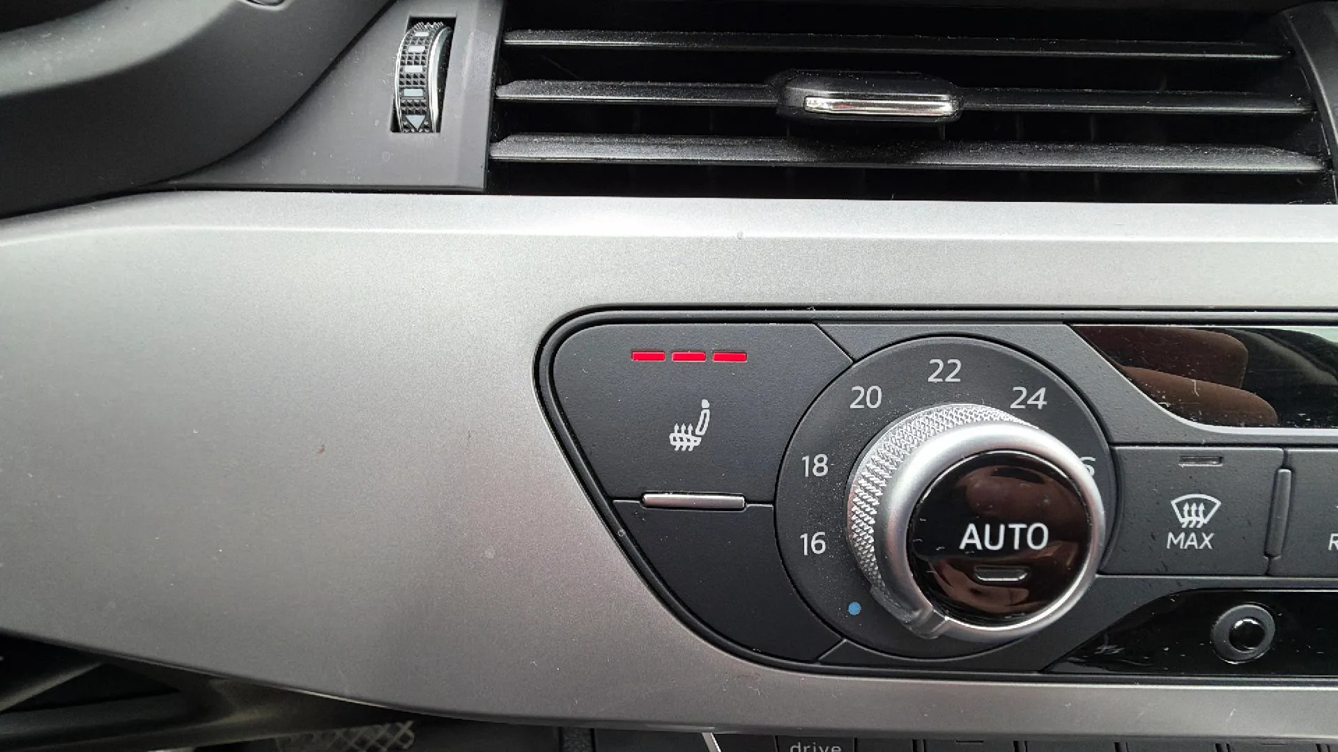 Audi A4 Avant Advanced 30 TDI S tronic - foto 13