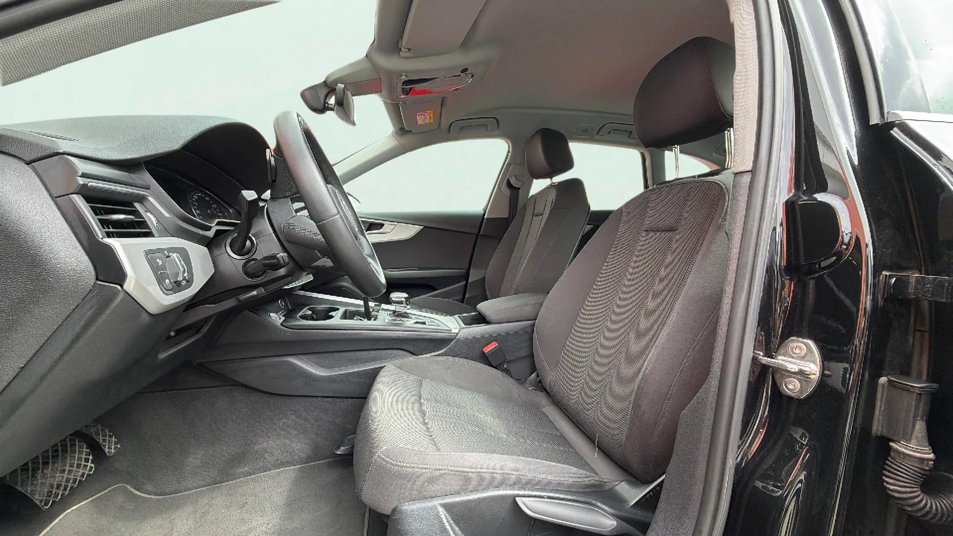 Audi A4 Avant Advanced 30 TDI S tronic - foto 14