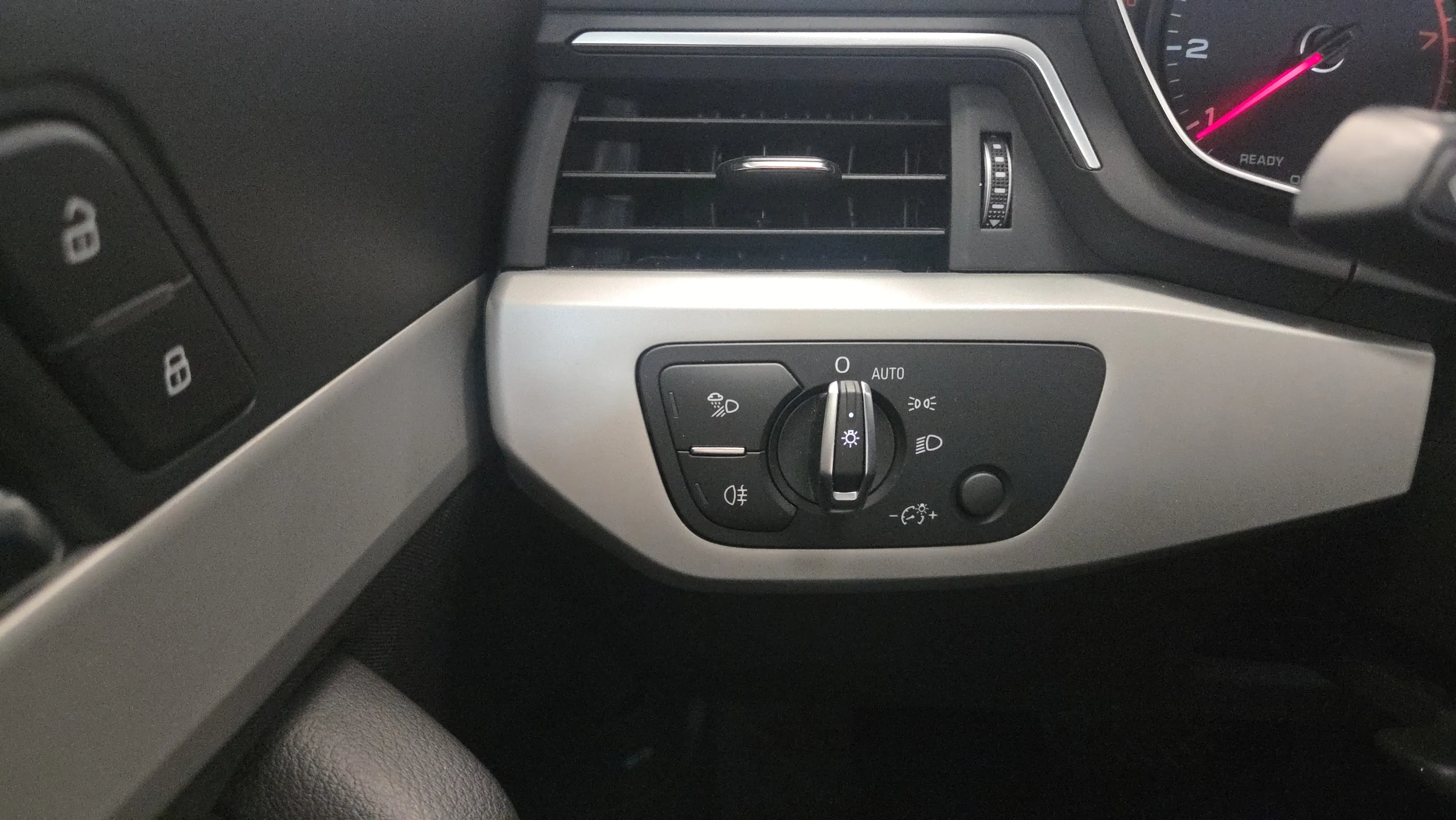 Audi A4 Avant Advanced 35 TDI S tronic - foto 20