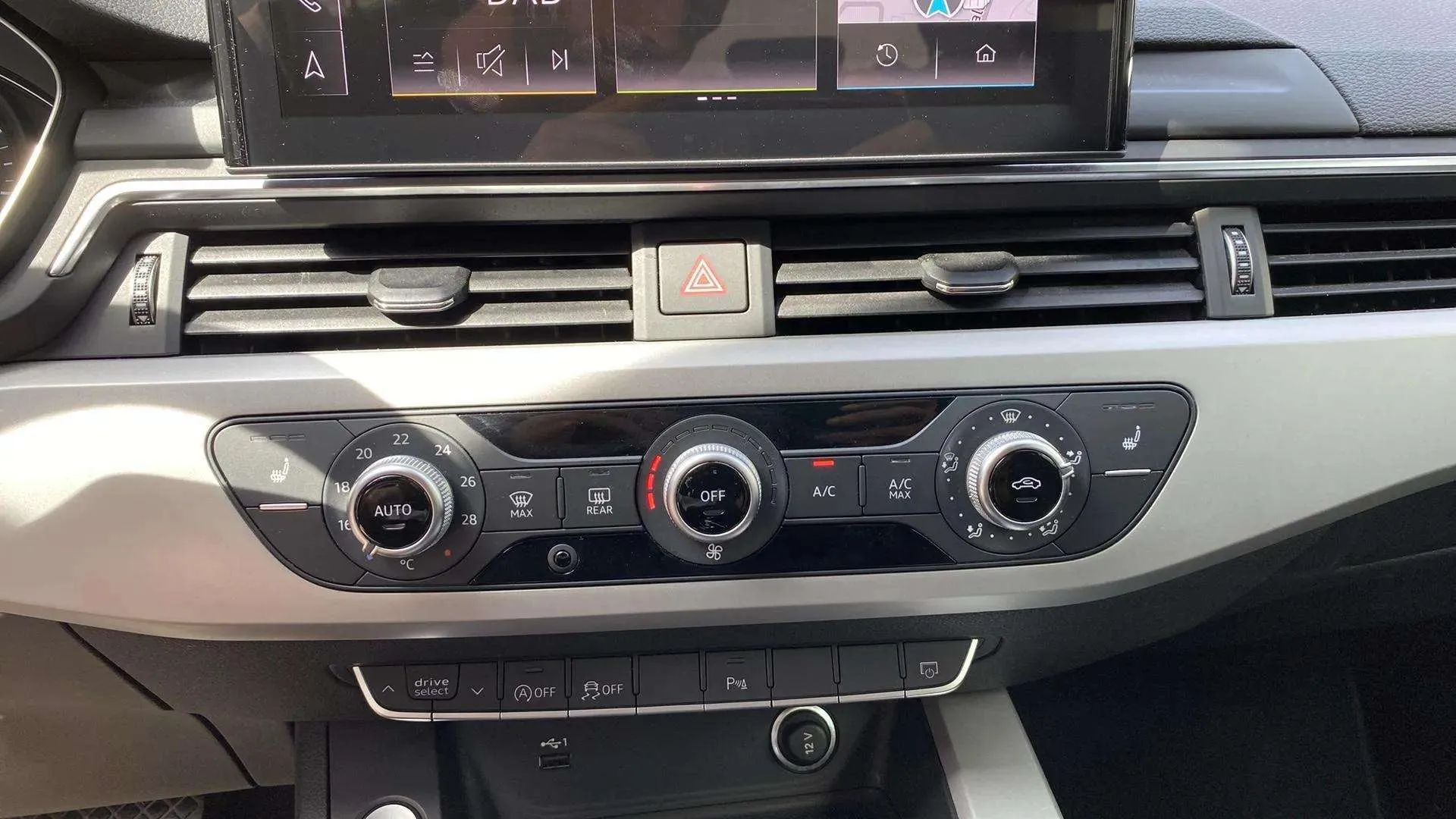 Audi A4 Avant Advanced 35 TDI S tronic - foto 22