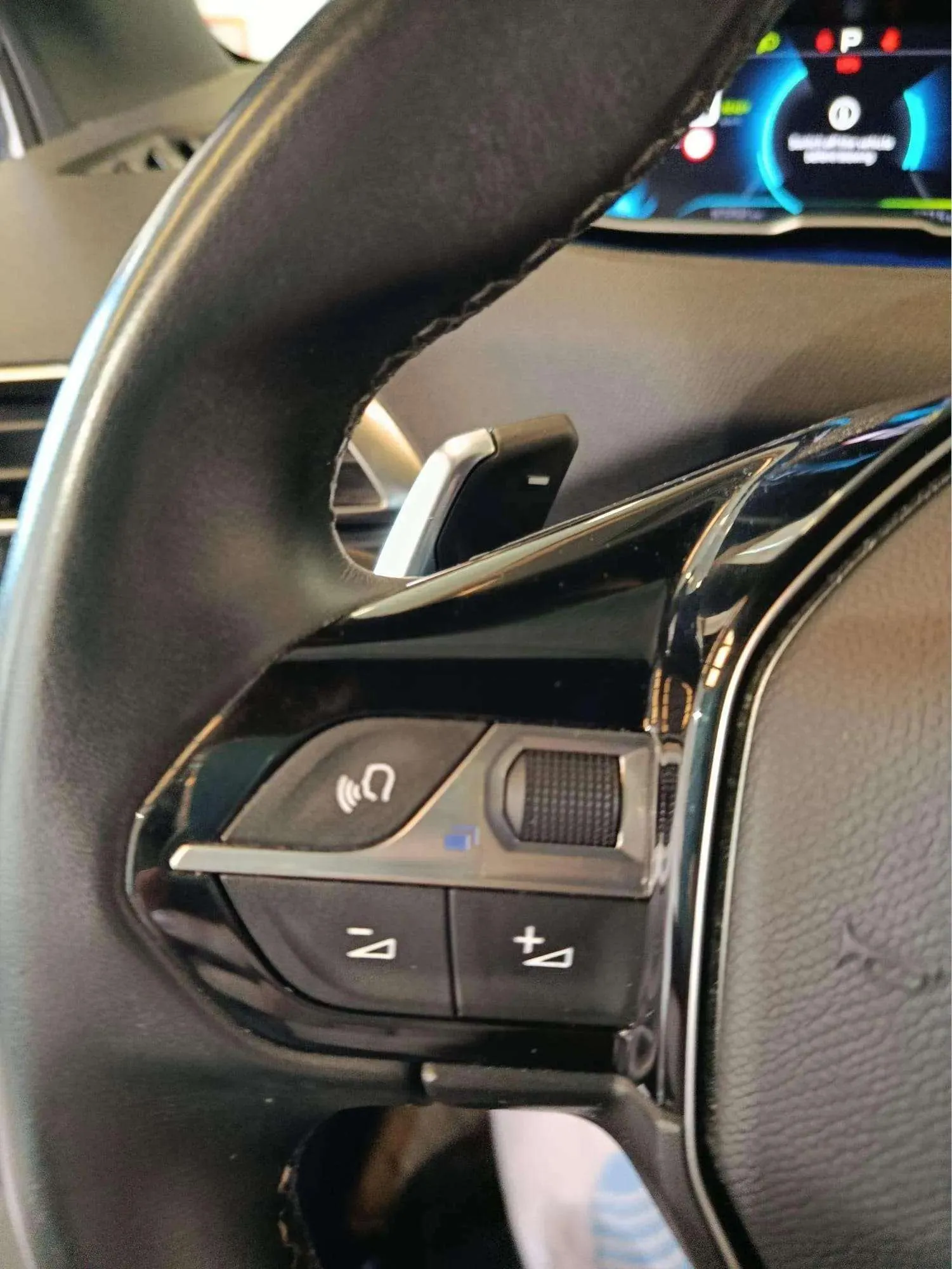 Peugeot 3008 180 e-EAT8 Active Pack - foto 19