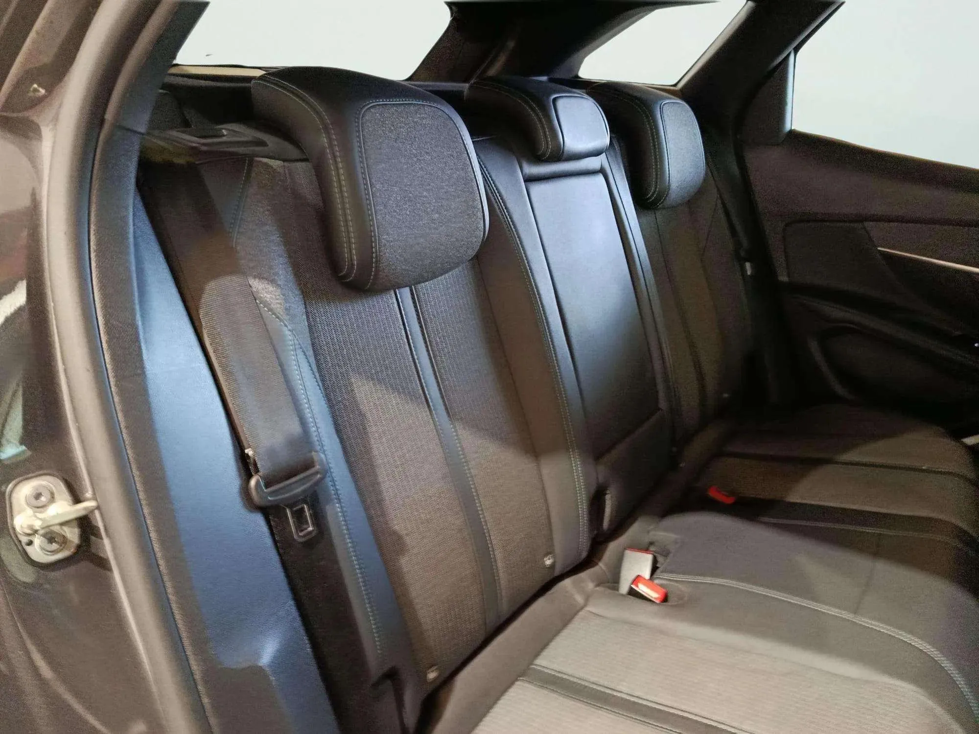 Peugeot 3008 180 e-EAT8 Active Pack - foto 12