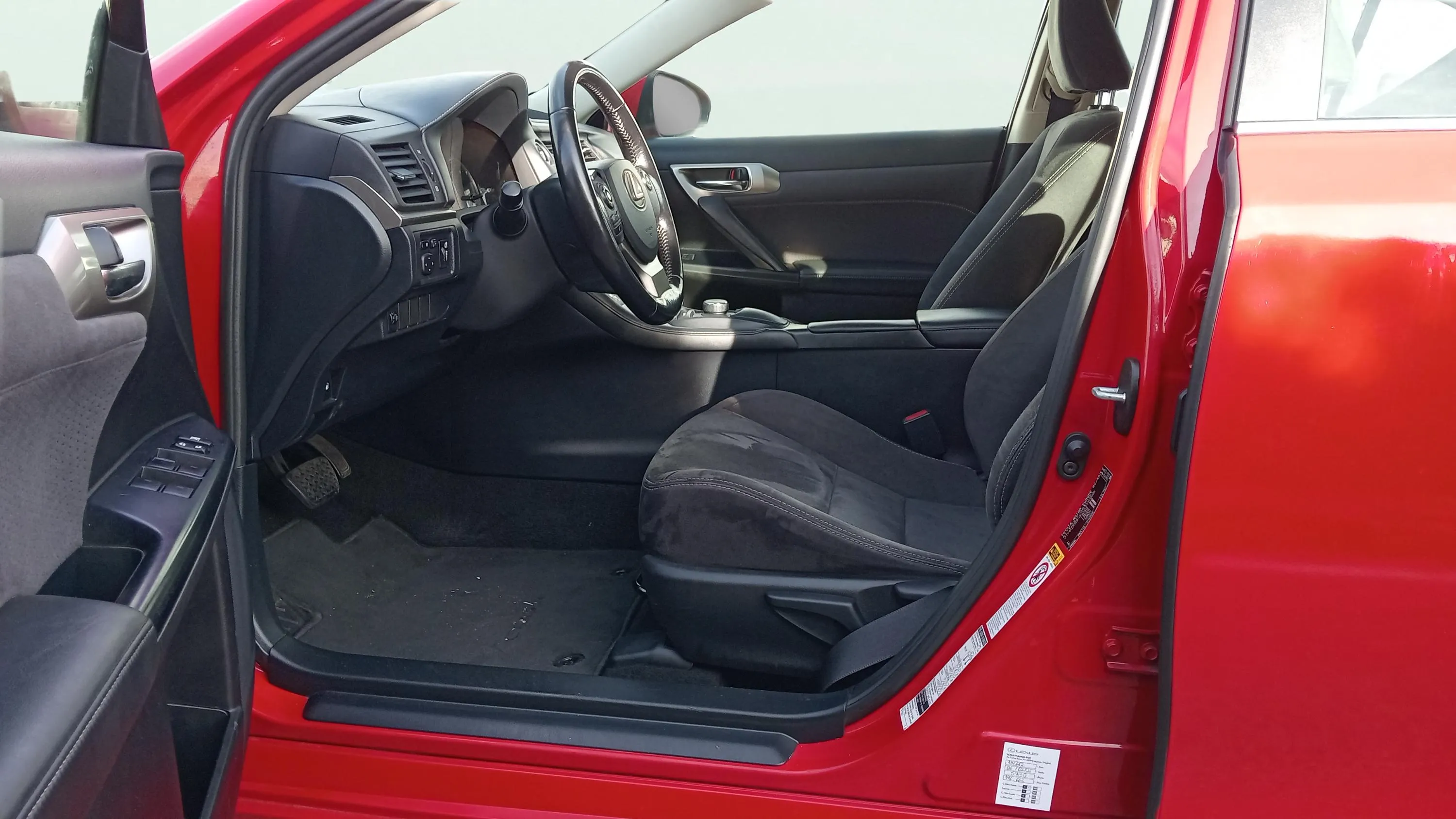 Lexus CT CT200H - foto 16