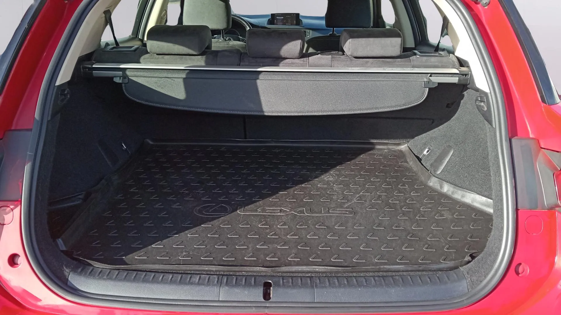 Lexus CT CT200H - foto 28