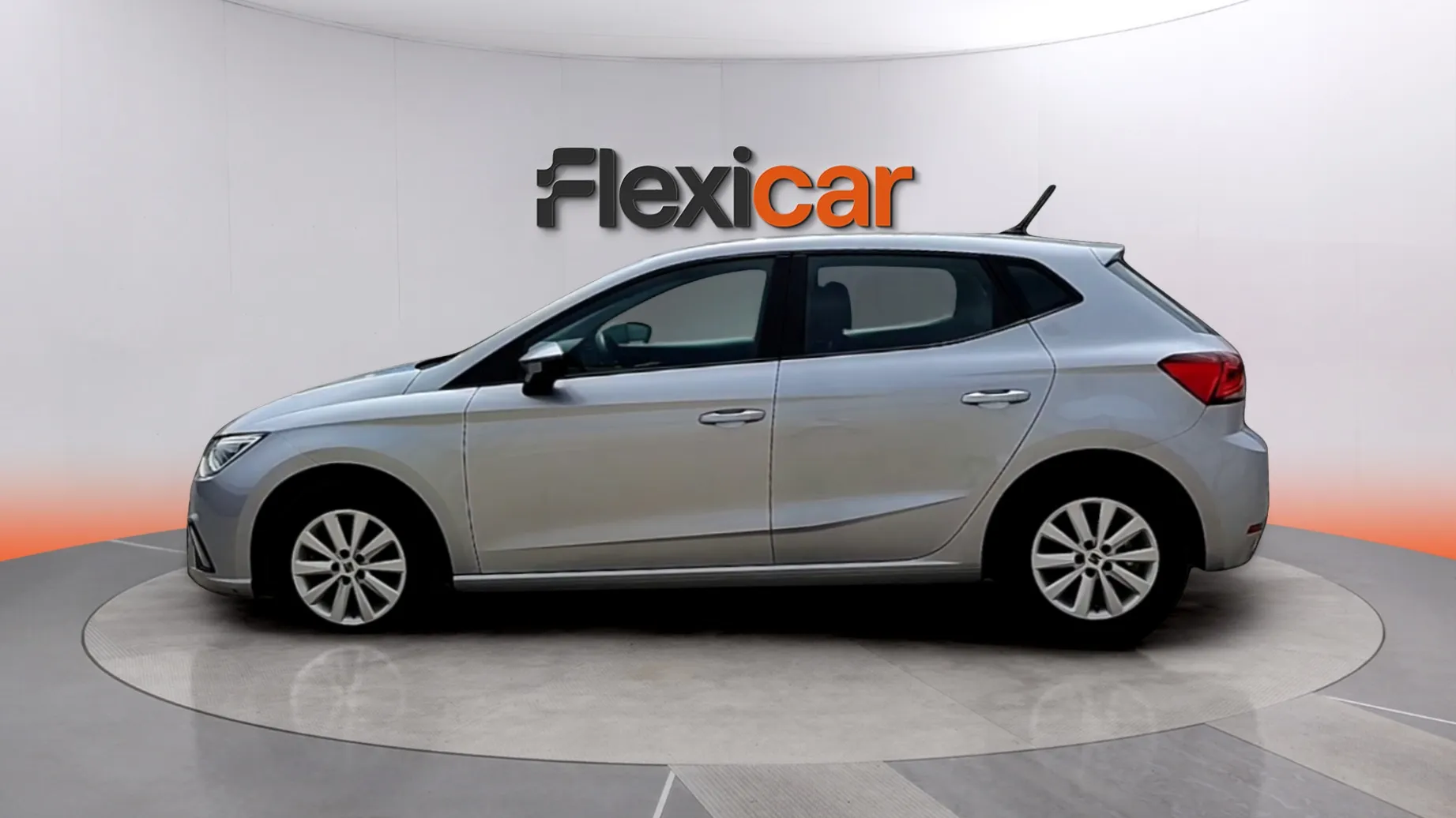 SEAT Ibiza 1.0 MPI Reference XM - foto 4
