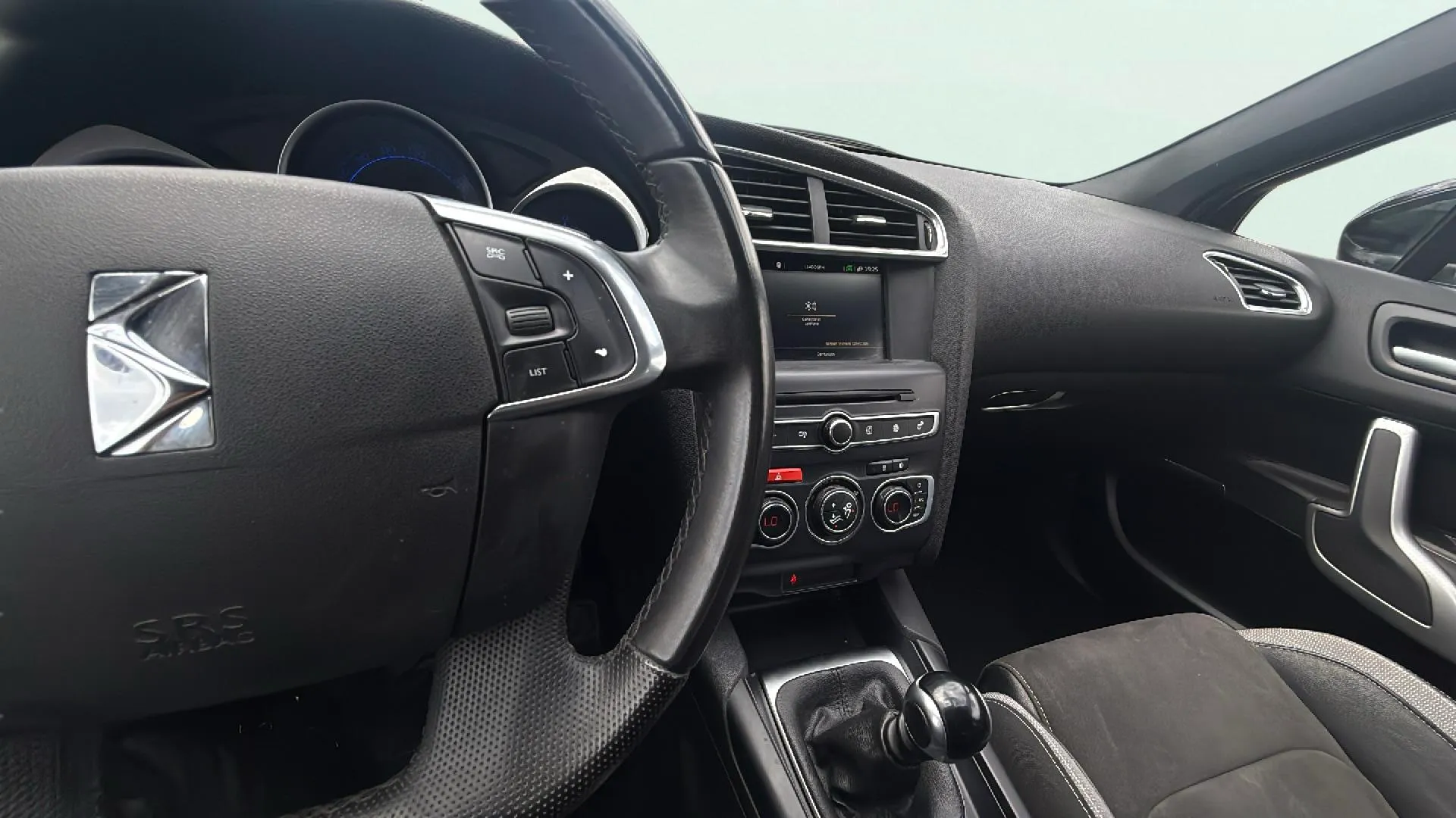 DS DS 4 1.6 BlueHDi Desire - foto 22