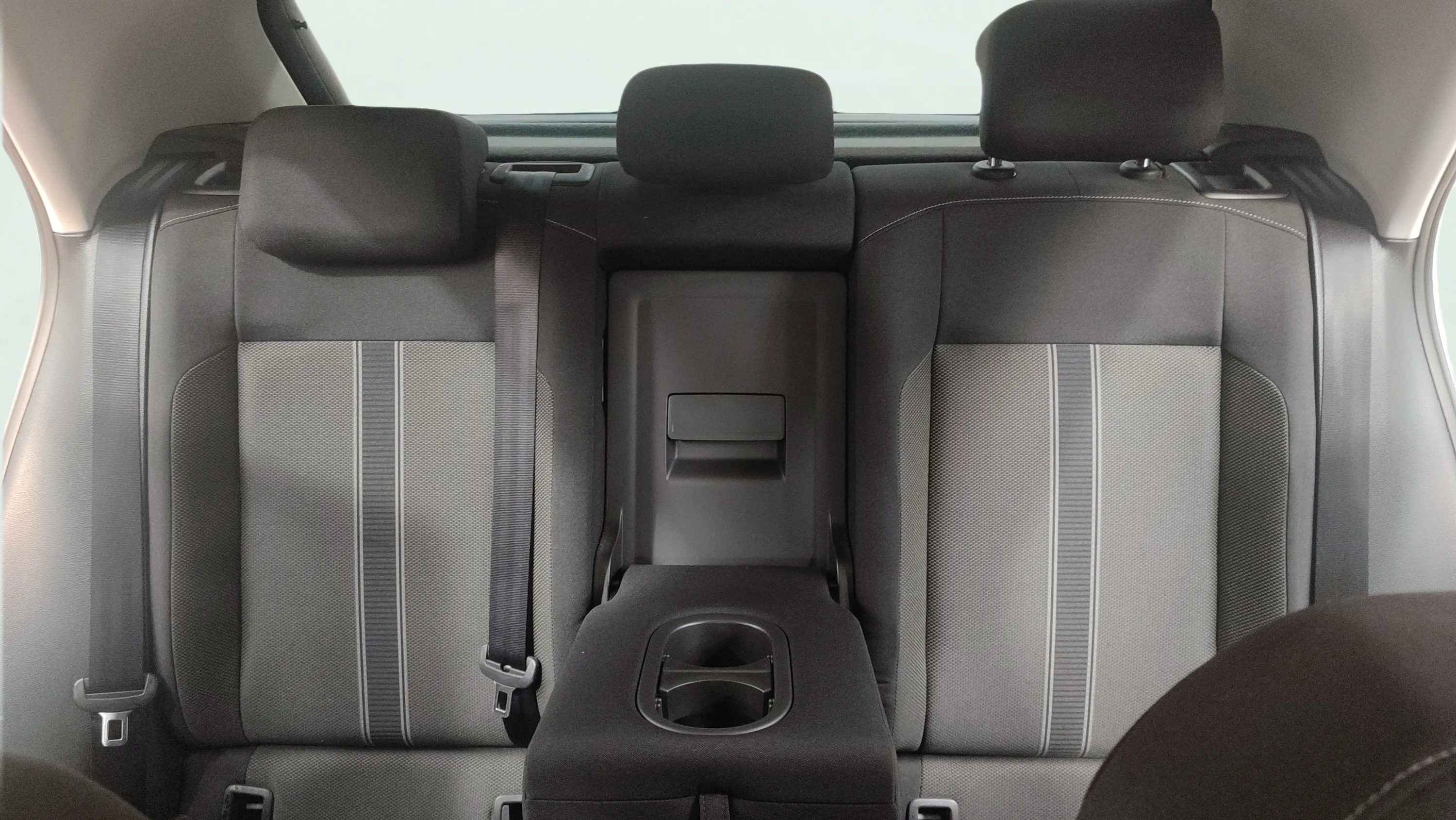 Volkswagen T-Roc Advance 2.0 TDI - foto 24