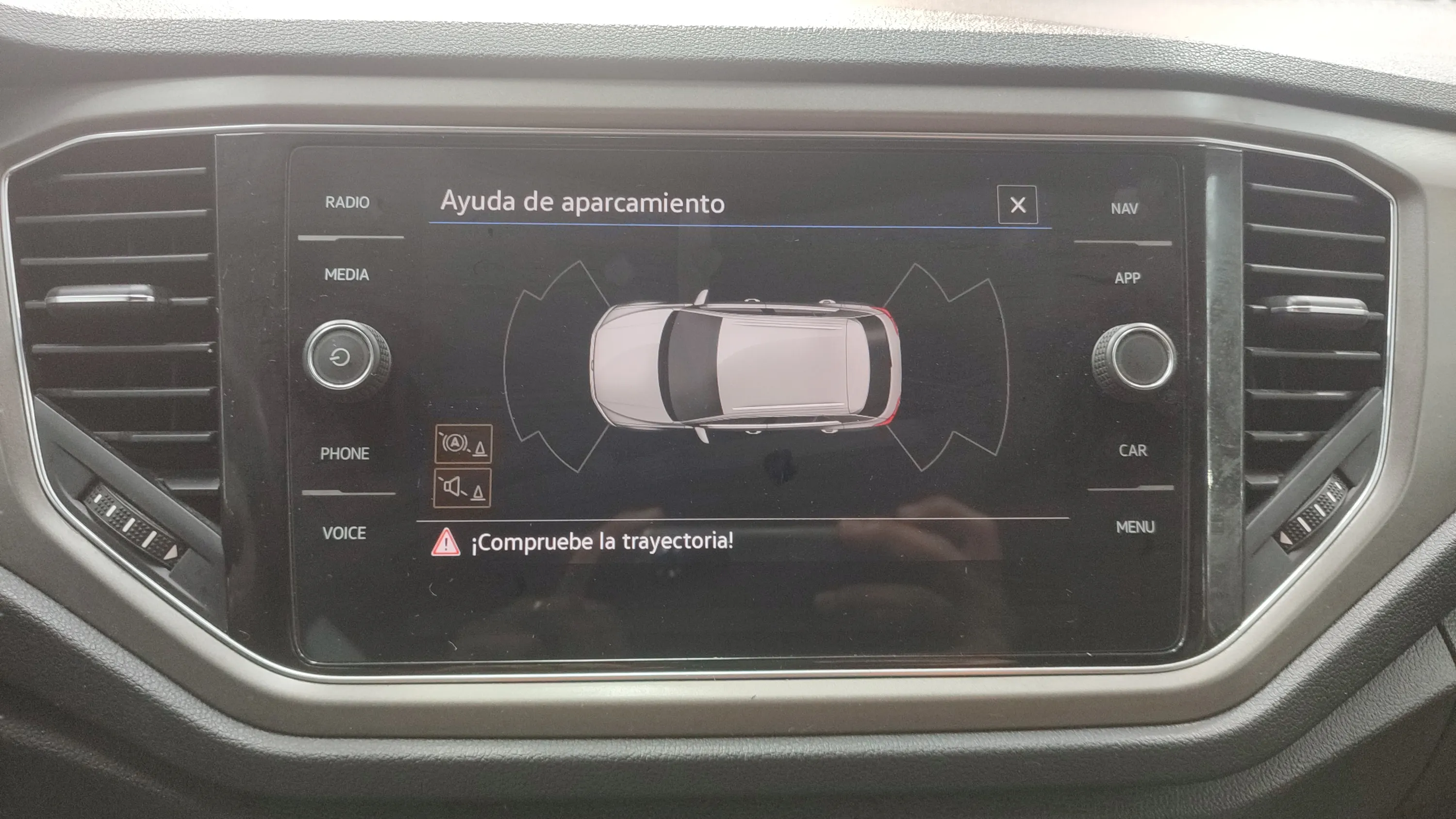 Volkswagen T-Roc Advance 2.0 TDI - foto 11