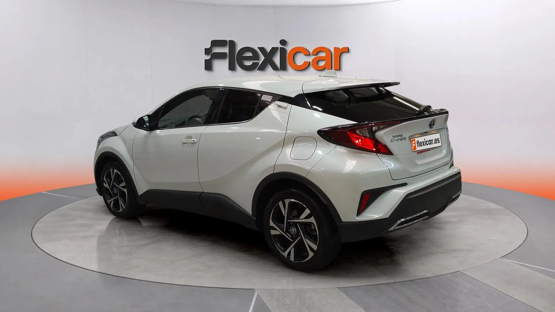 Toyota C-HR 2.0 180H Advance - foto 8