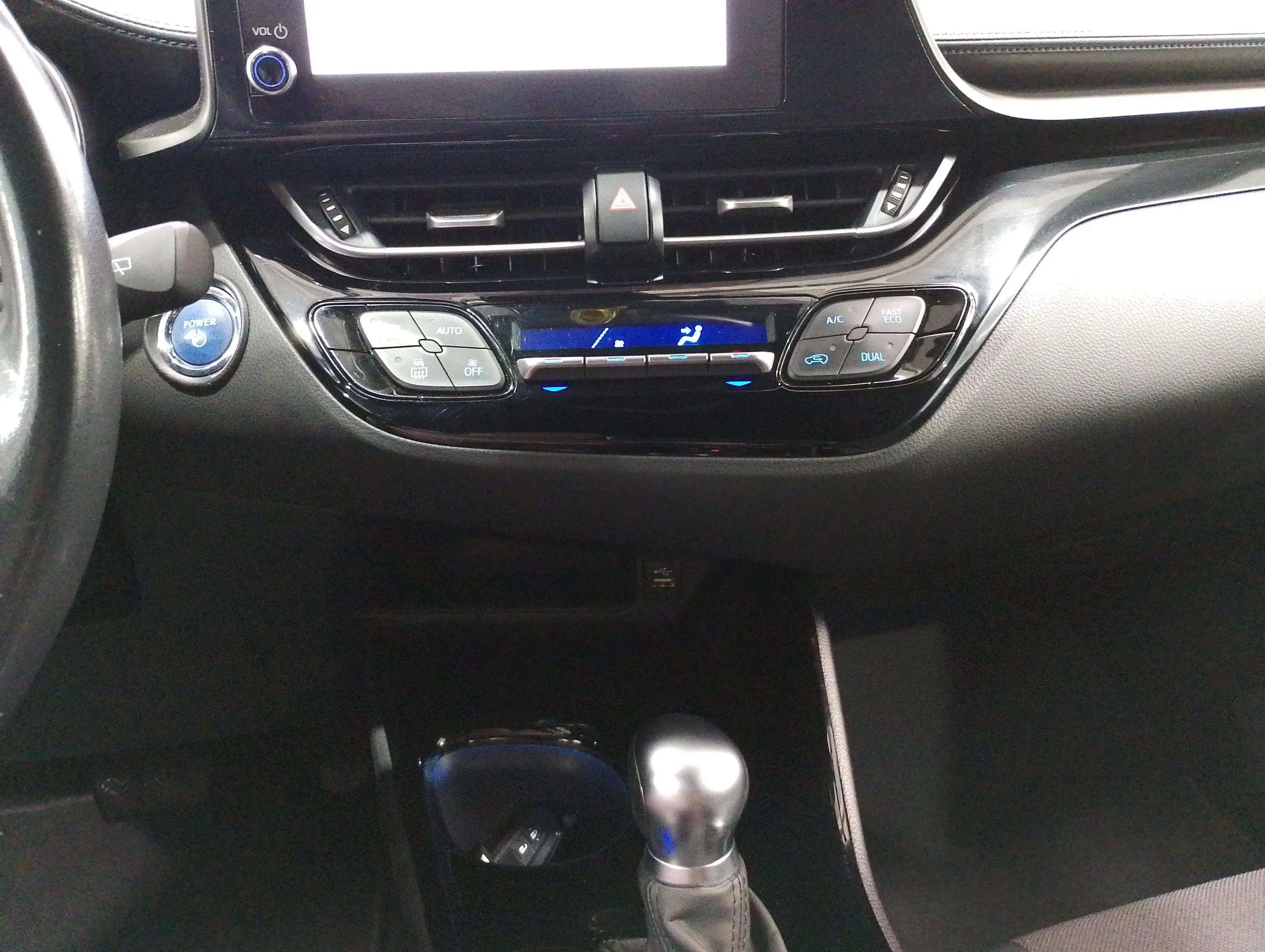 Toyota C-HR 2.0 180H Advance - foto 18