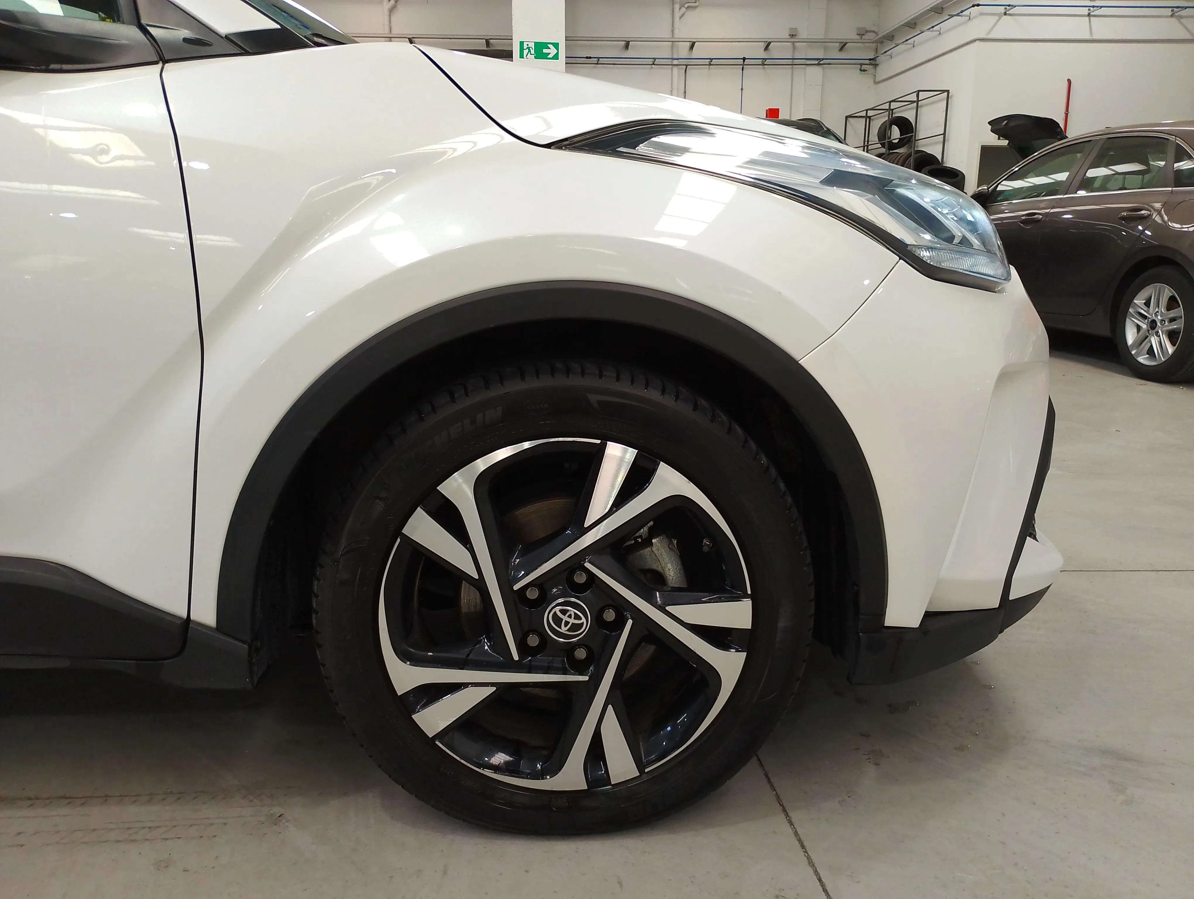 Toyota C-HR 2.0 180H Advance - foto 15