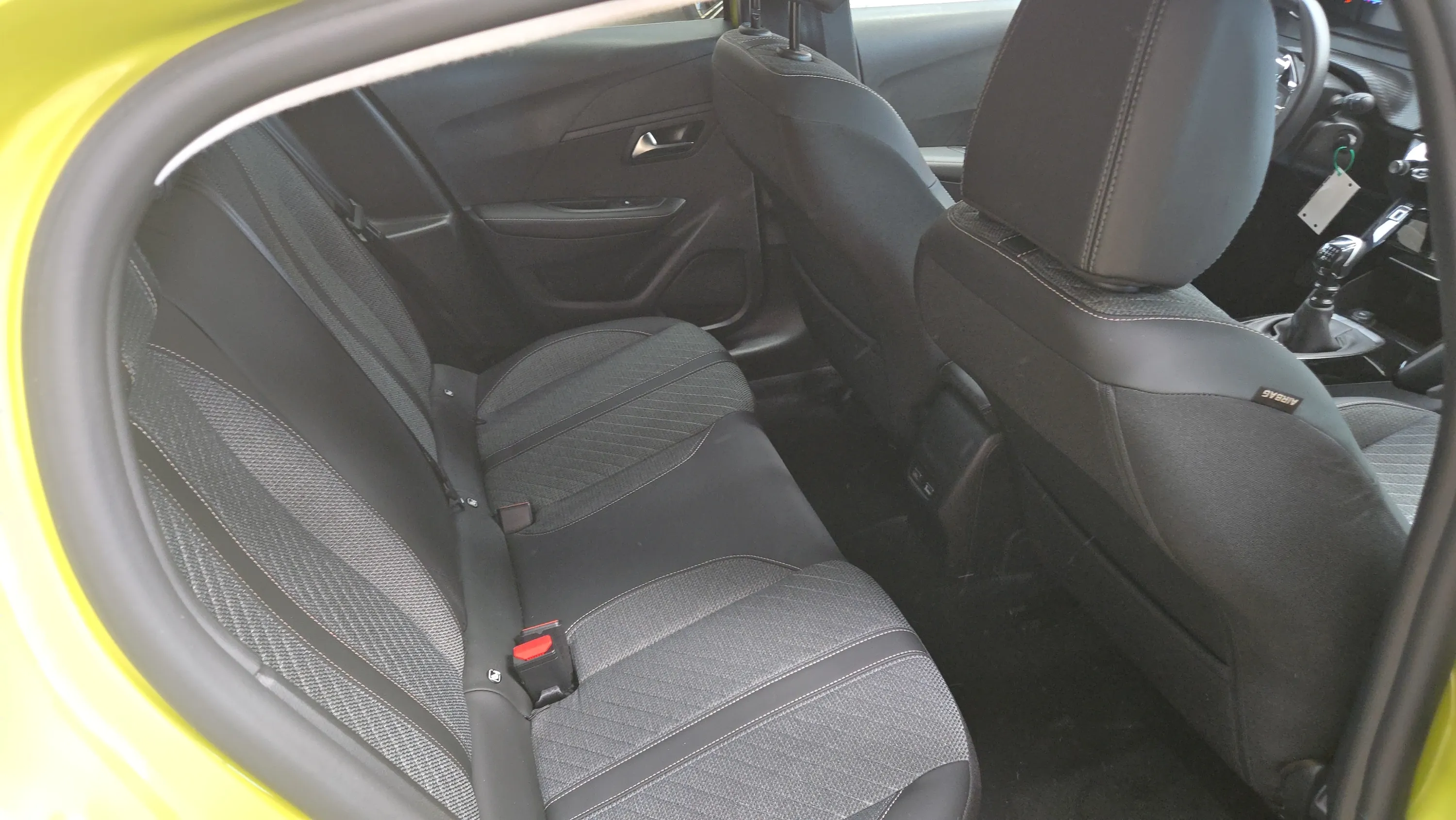 Peugeot 208 Allure Gasolina 100 - foto 12