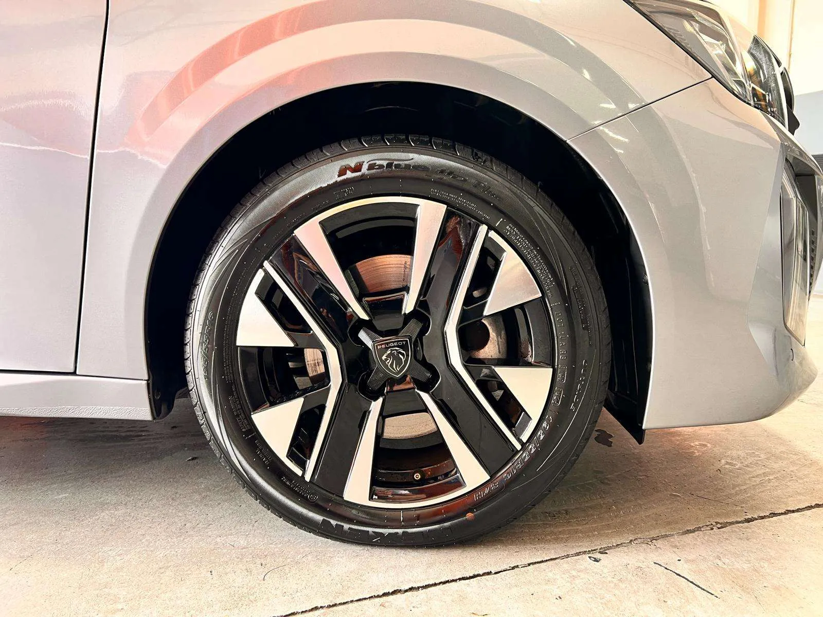 Peugeot 208 Allure Gasolina 100 - foto 8