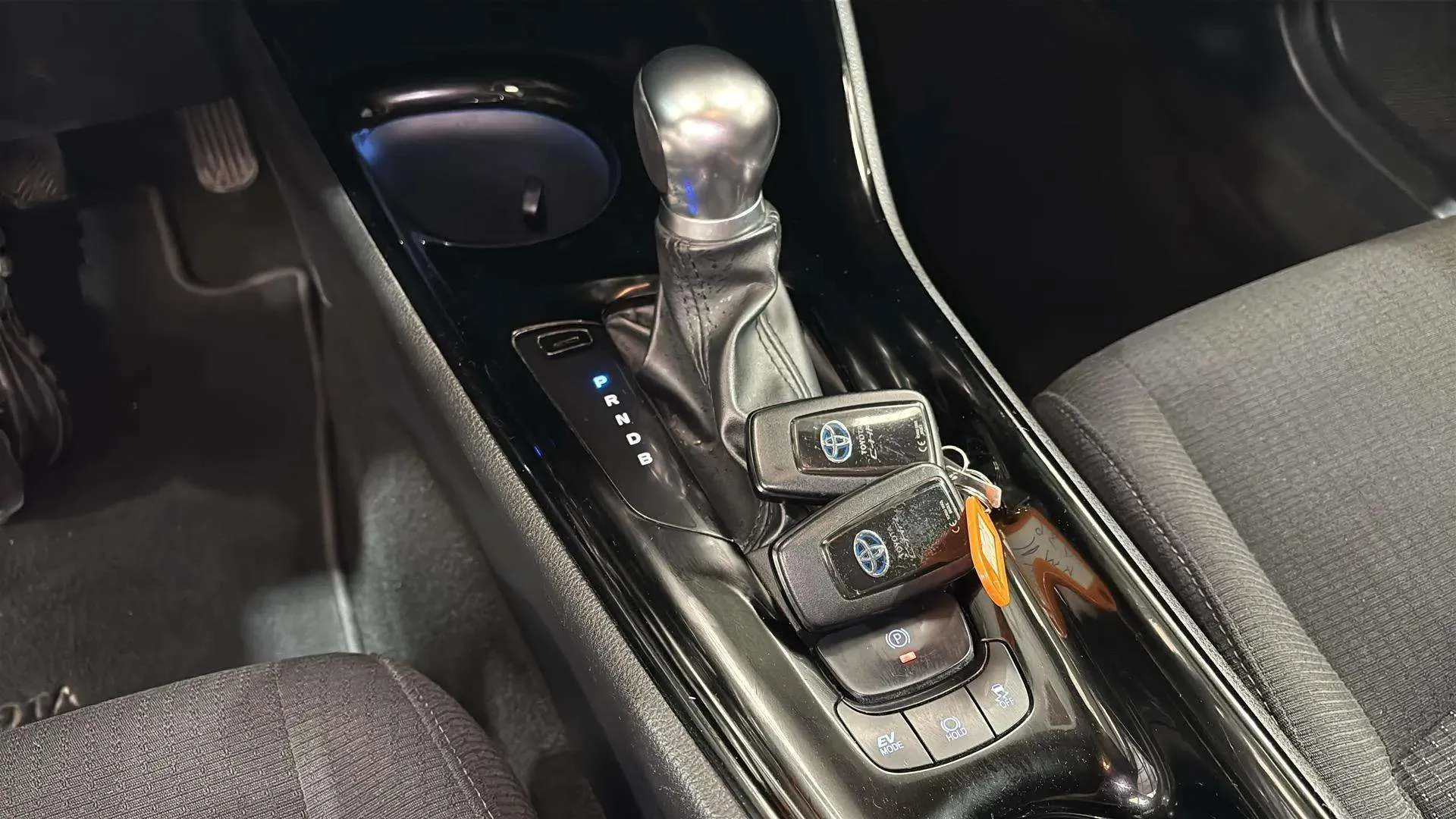 Toyota C-HR 1.8 125H Advance - foto 16