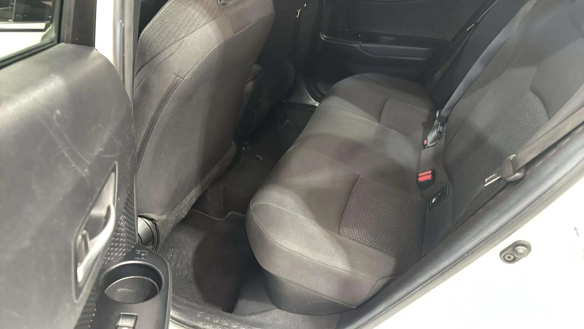 Toyota C-HR 1.8 125H Advance - foto 23