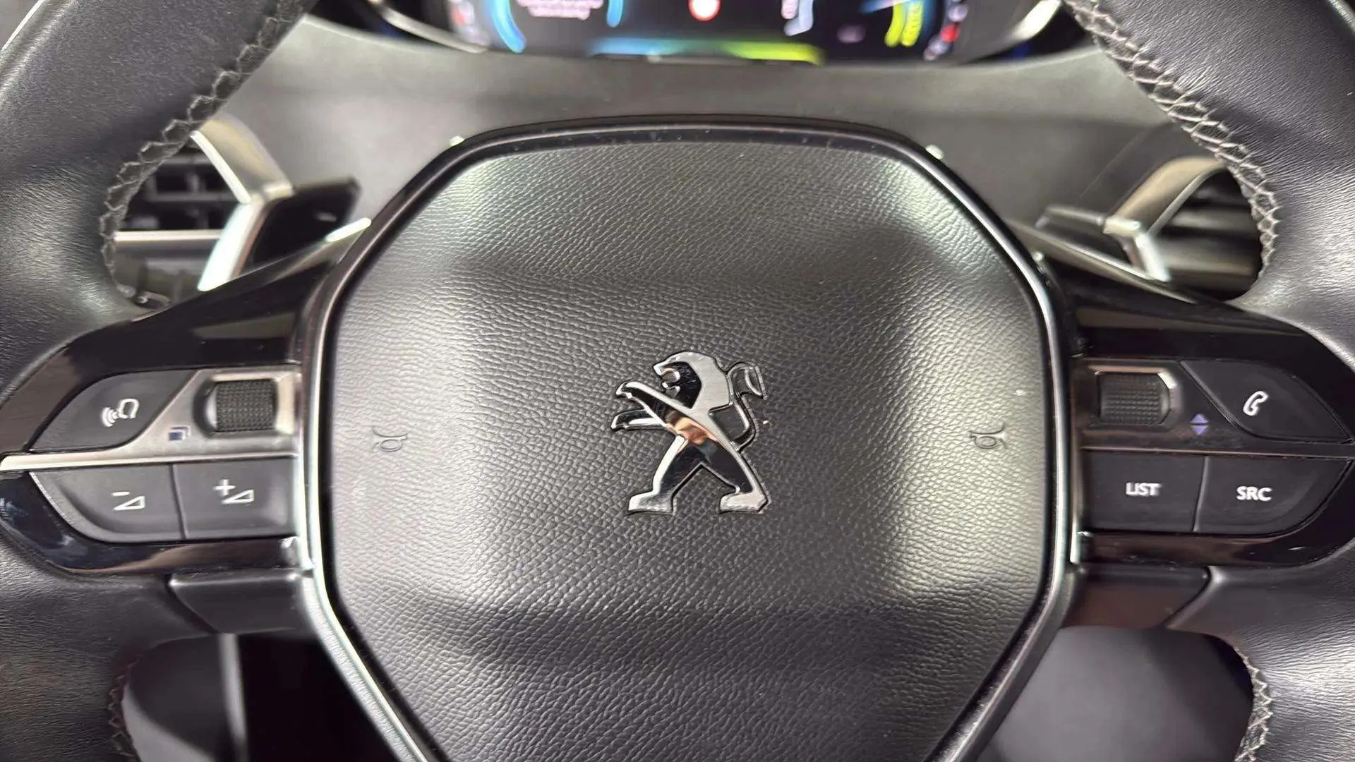 Peugeot 3008 225 e-EAT8 Allure Pack - foto 17