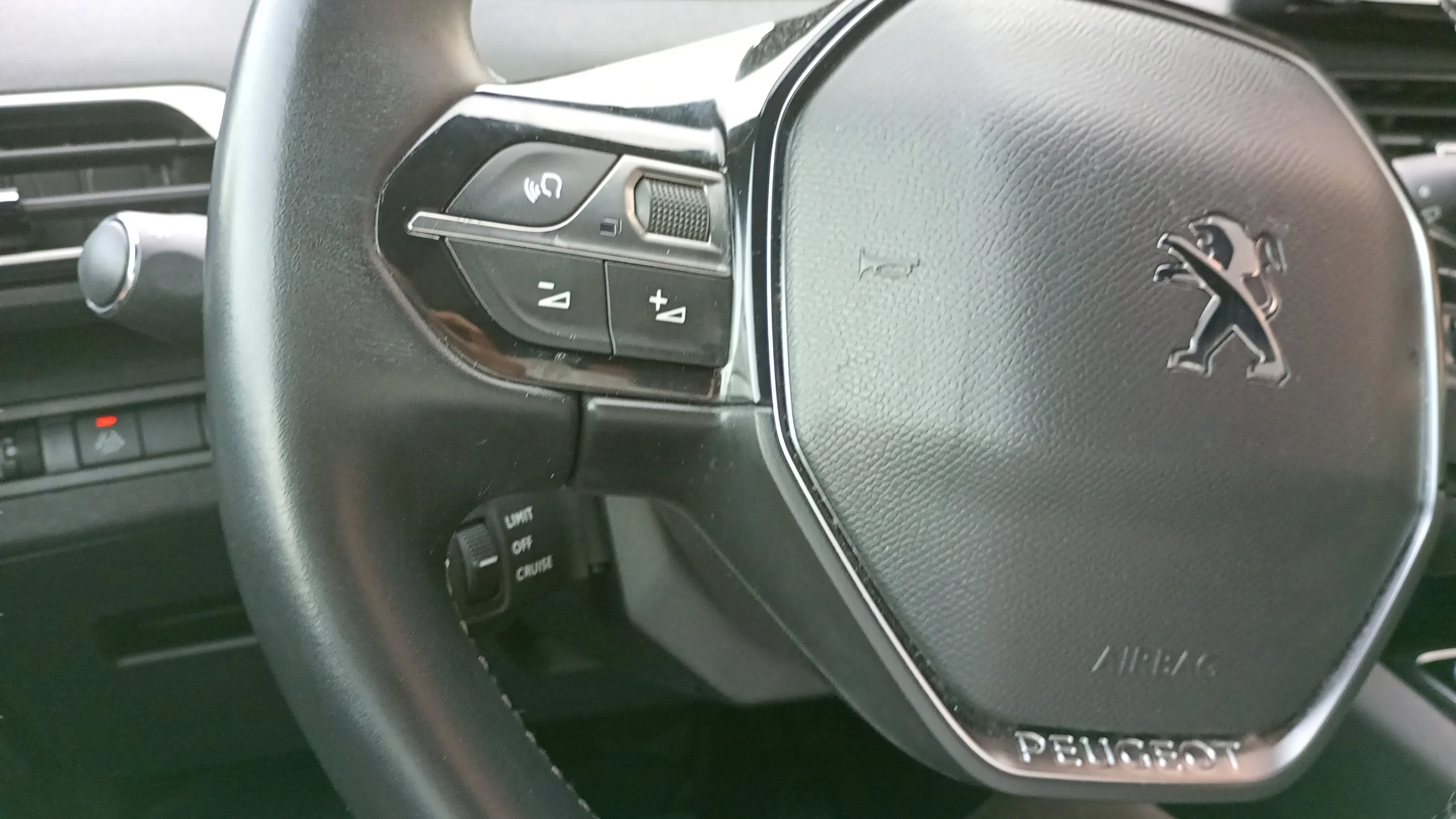 Peugeot 3008 180 e-EAT8 Allure Pack - foto 20
