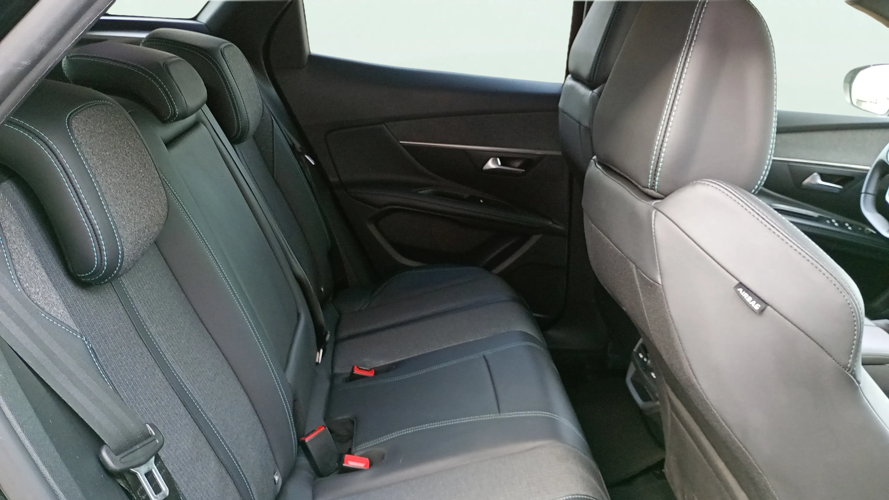 Peugeot 3008 180 e-EAT8 Allure Pack - foto 14