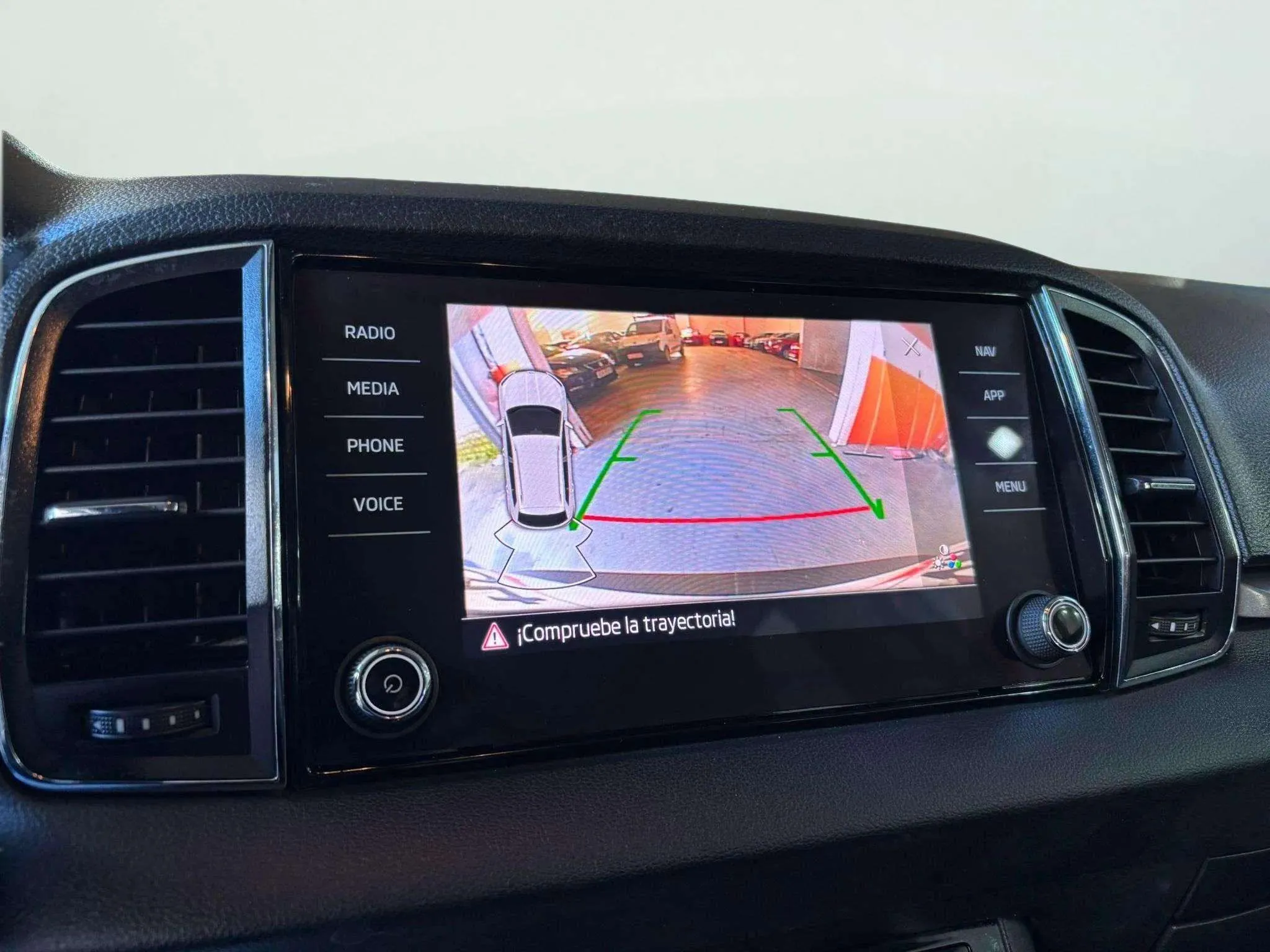 Škoda Karoq 2.0 TDI DSG 4x4 Ambition - foto 15