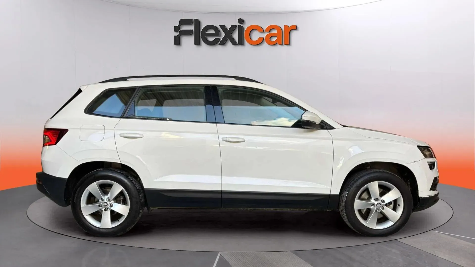 Škoda Karoq 2.0 TDI DSG 4x4 Ambition - foto 3