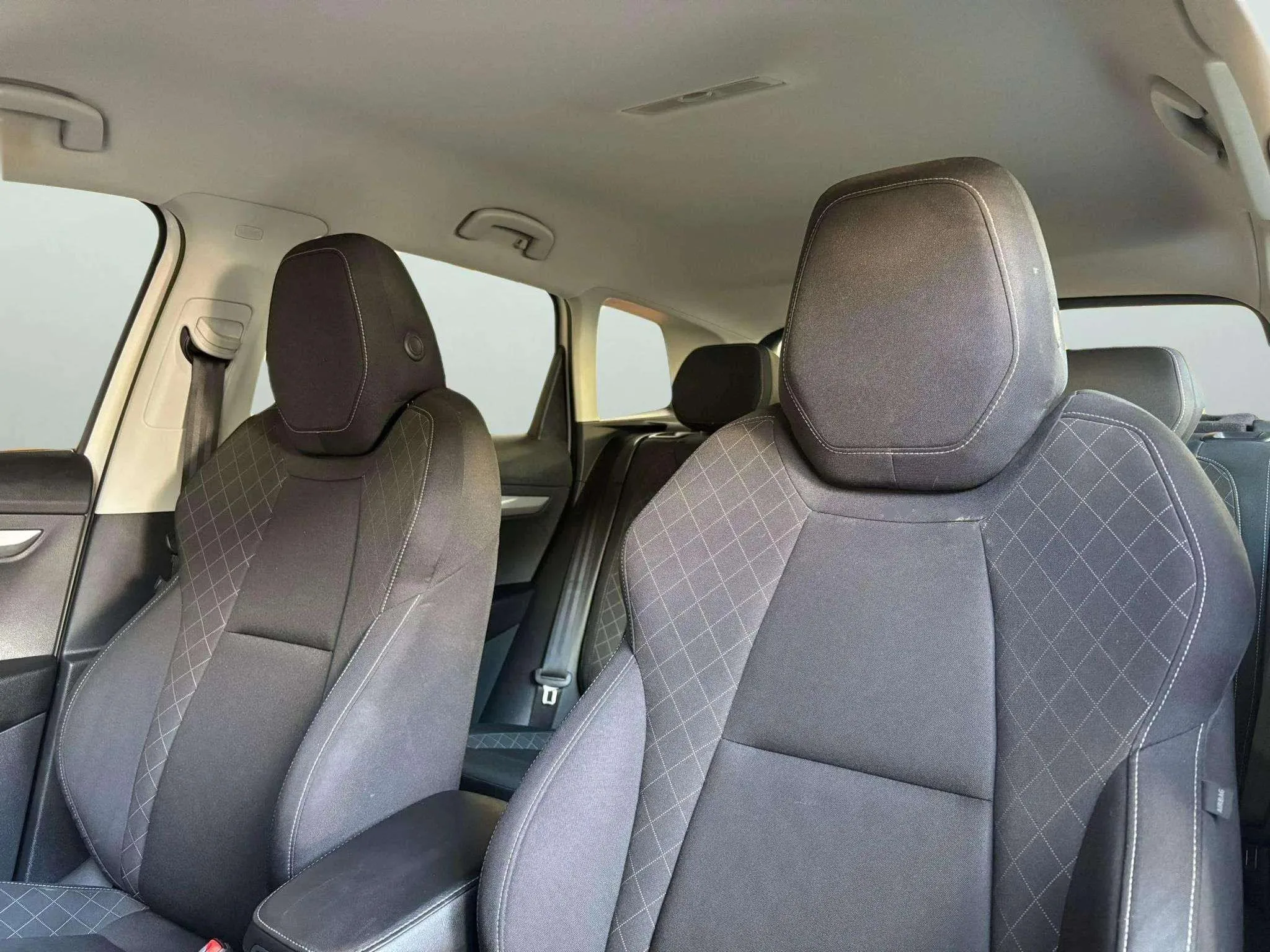Škoda Karoq 2.0 TDI DSG 4x4 Ambition - foto 11