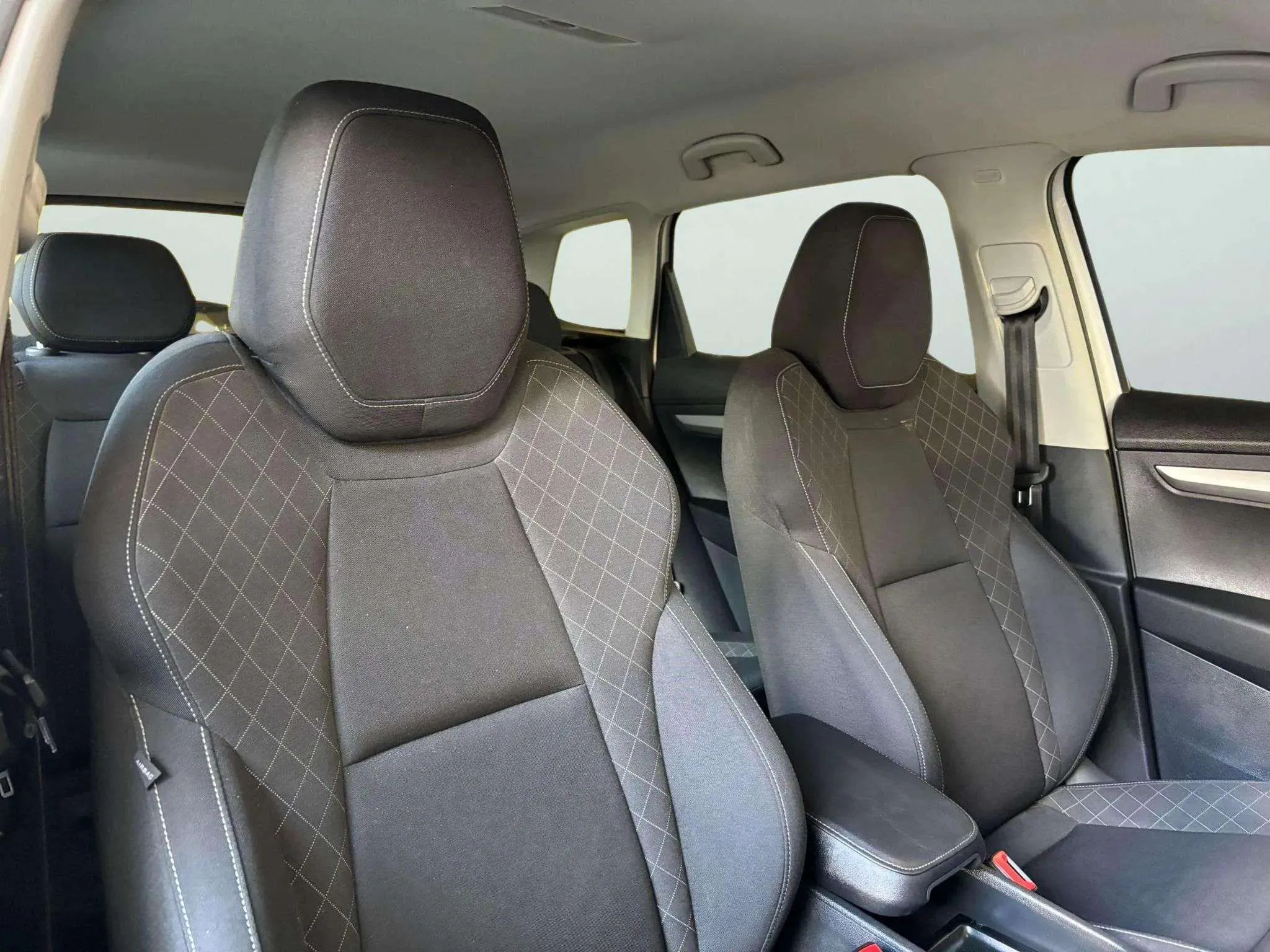 Škoda Karoq 2.0 TDI DSG 4x4 Ambition - foto 13