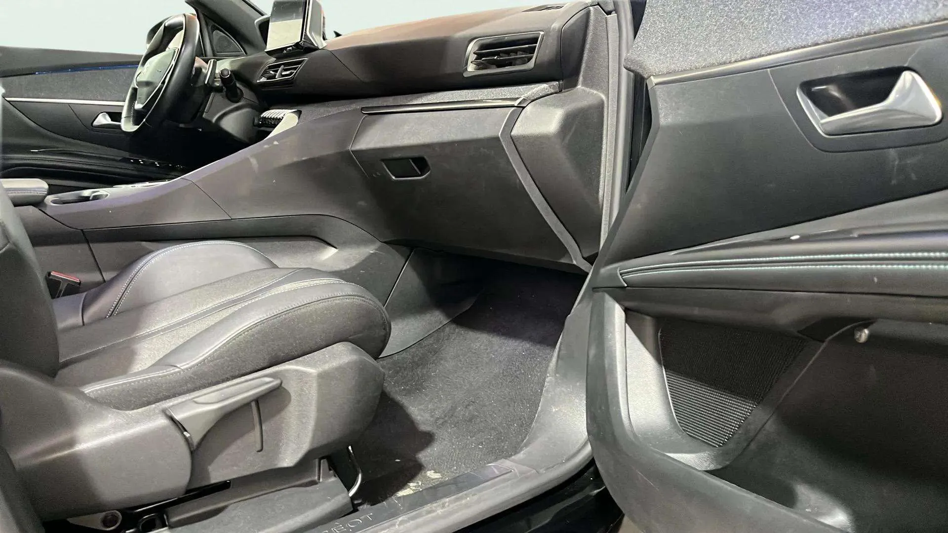 Peugeot 3008 225 e-EAT8 Allure Pack - foto 13