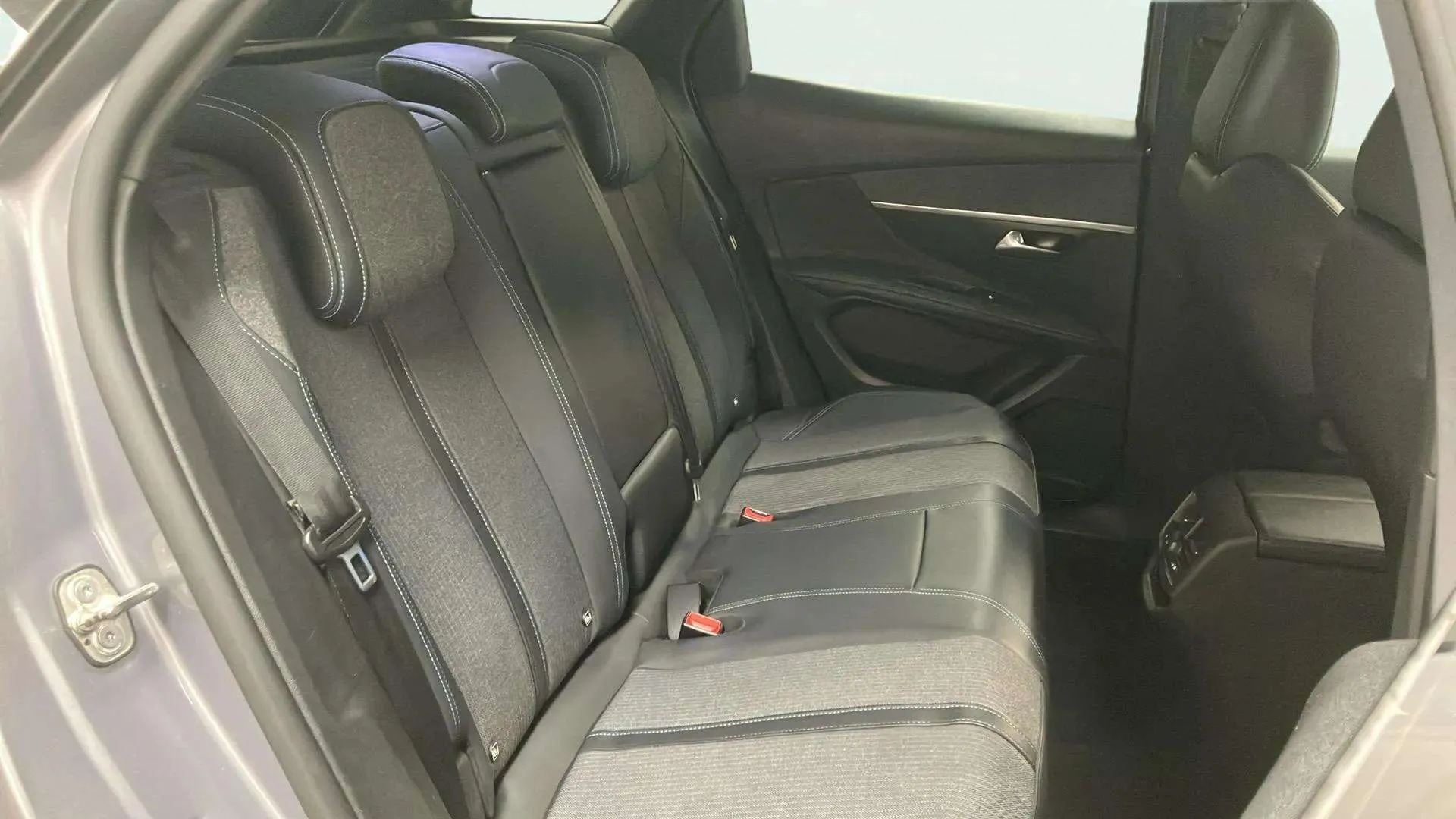 Peugeot 3008 225 e-EAT8 Allure Pack - foto 13