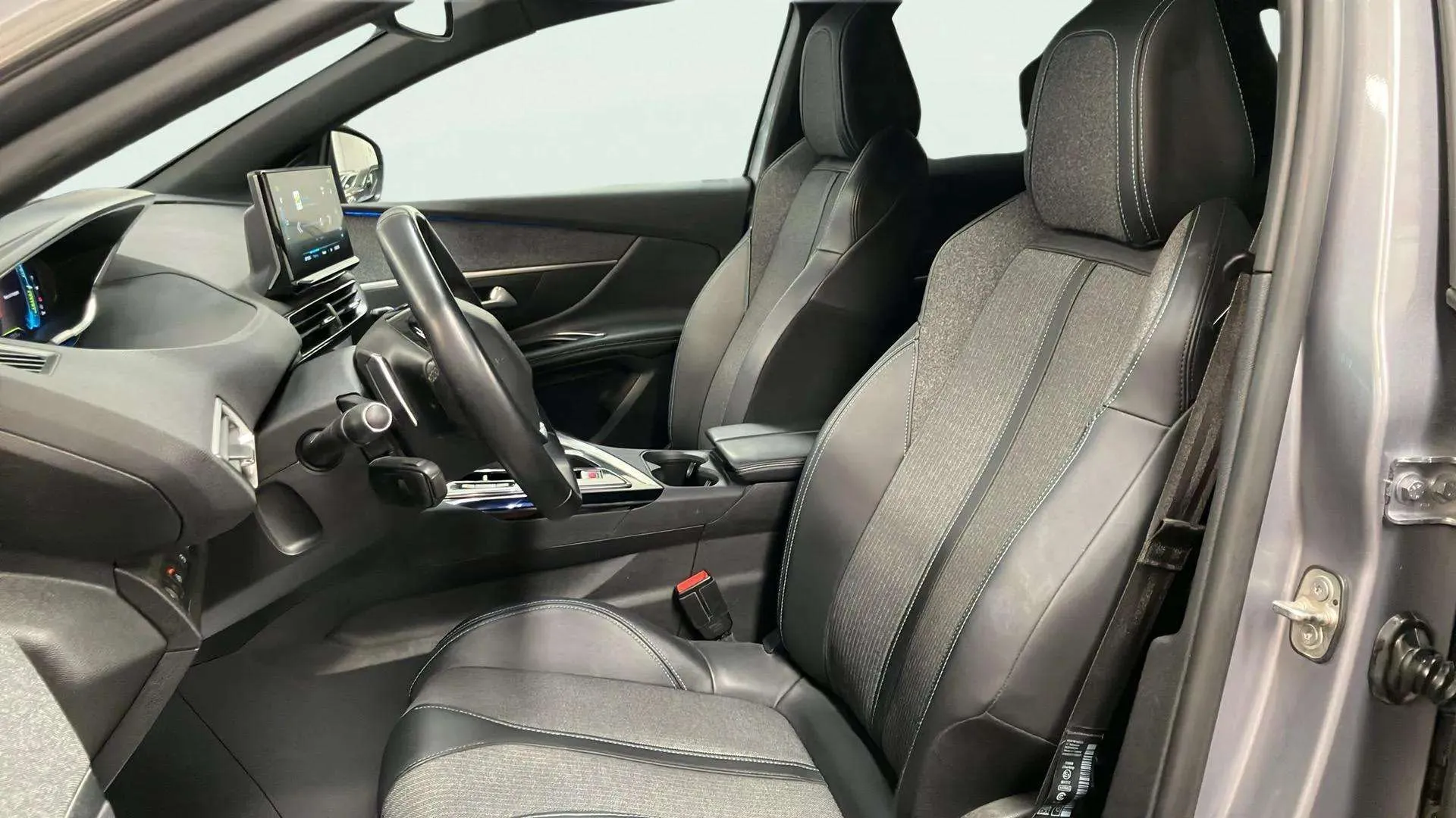 Peugeot 3008 225 e-EAT8 Allure Pack - foto 11