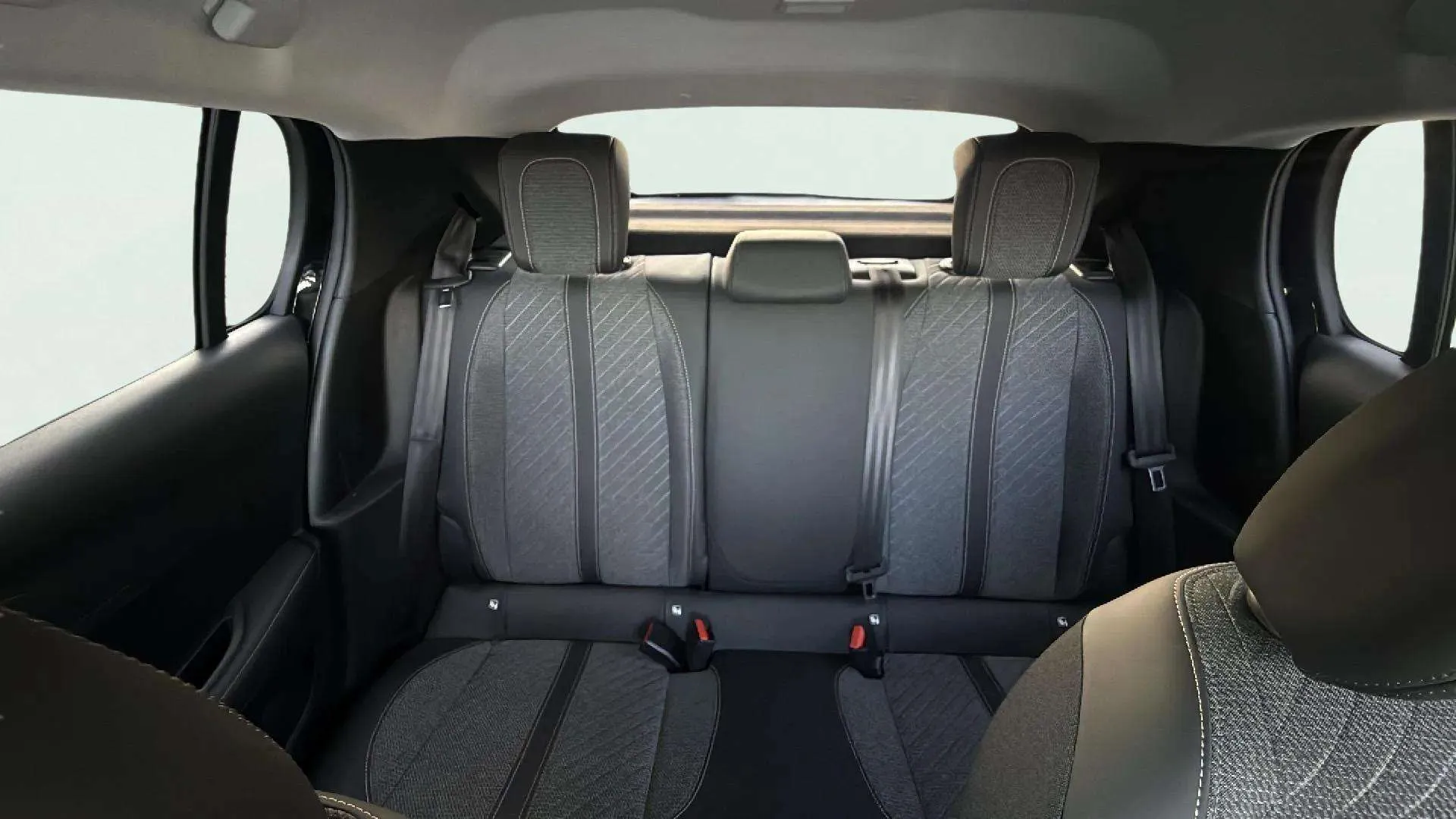 Peugeot 208 Allure Gasolina 100 - foto 12