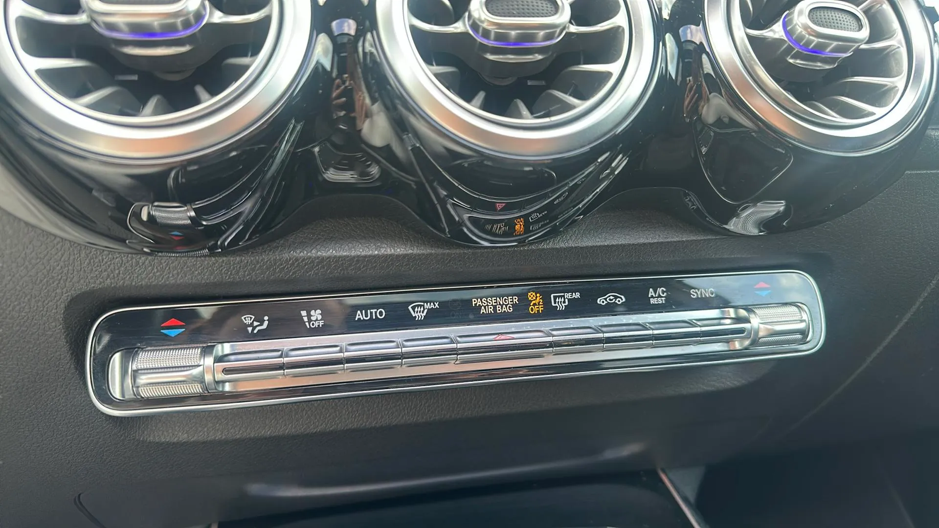 Mercedes-Benz GLB 2.0 GLB 250 4MATIC DCT - foto 23