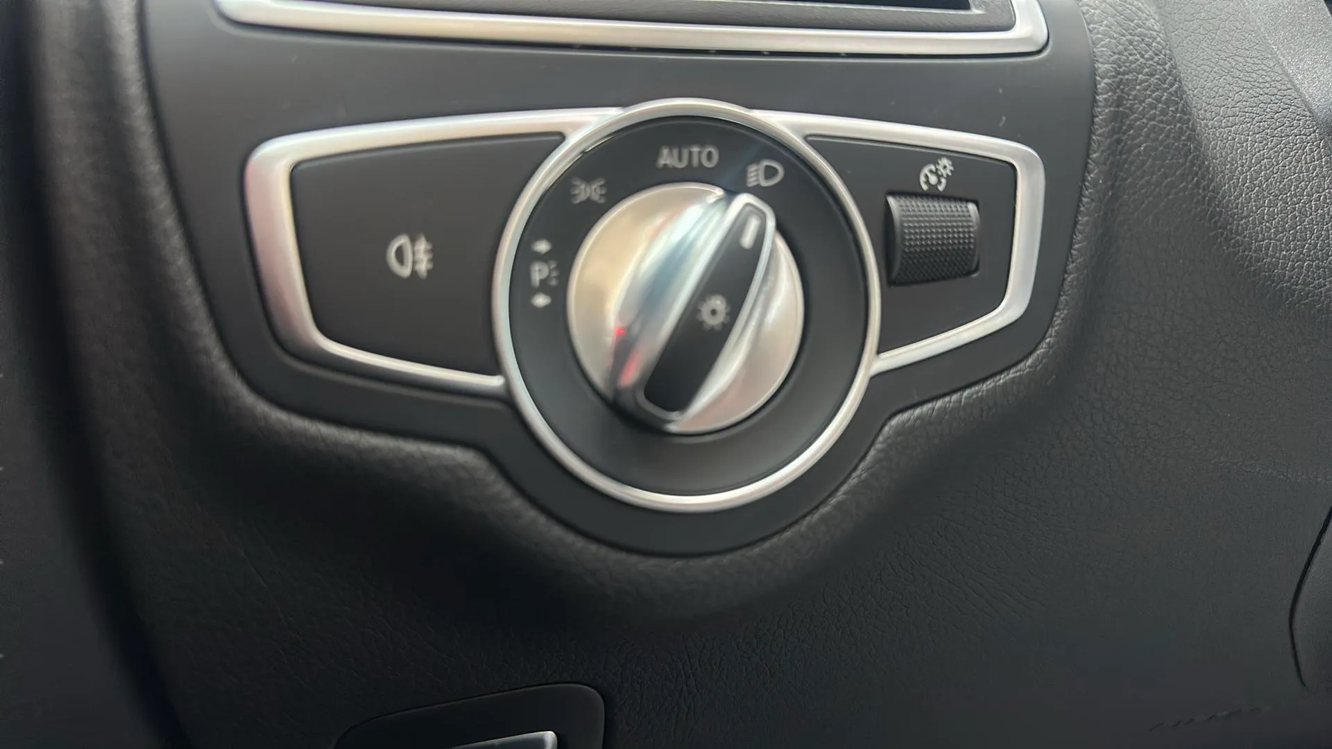 Mercedes-Benz Clase C Coupé C 220 d - foto 24