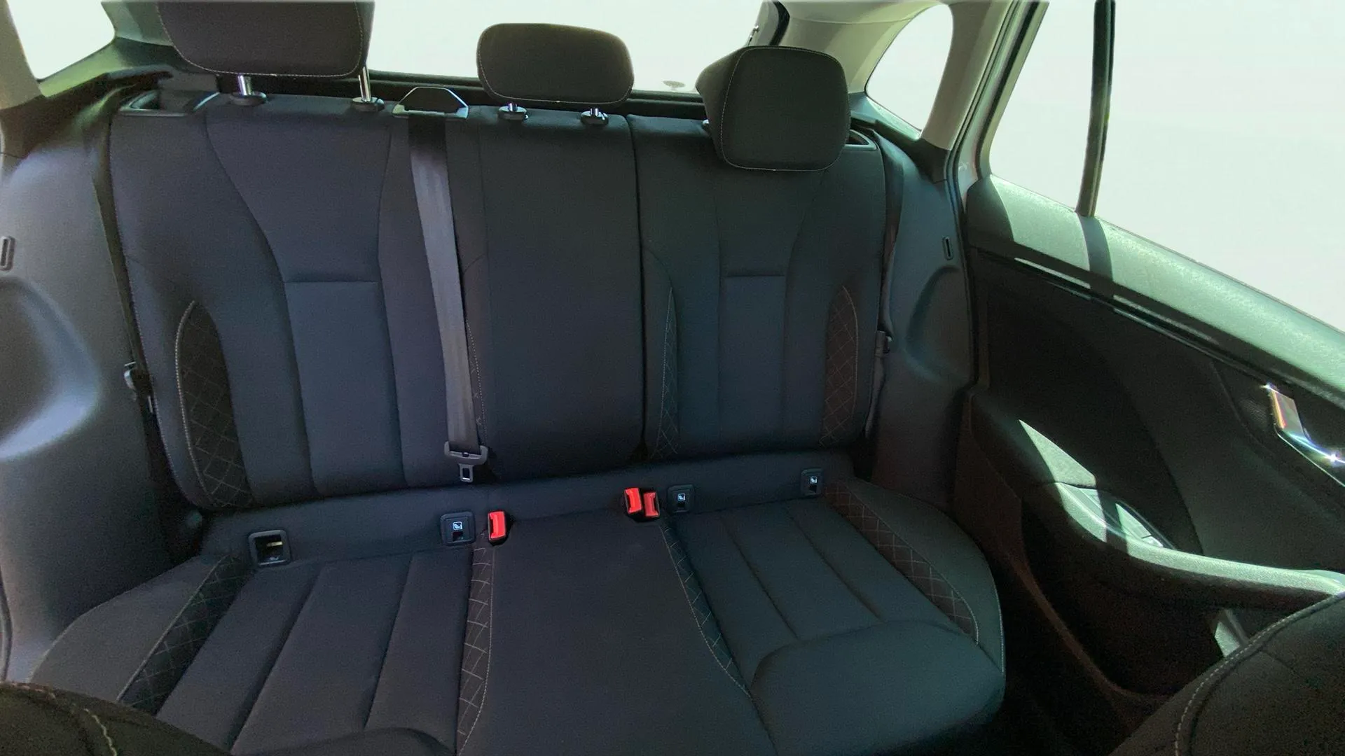Škoda Scala 1.0 TSI Ambition - foto 18