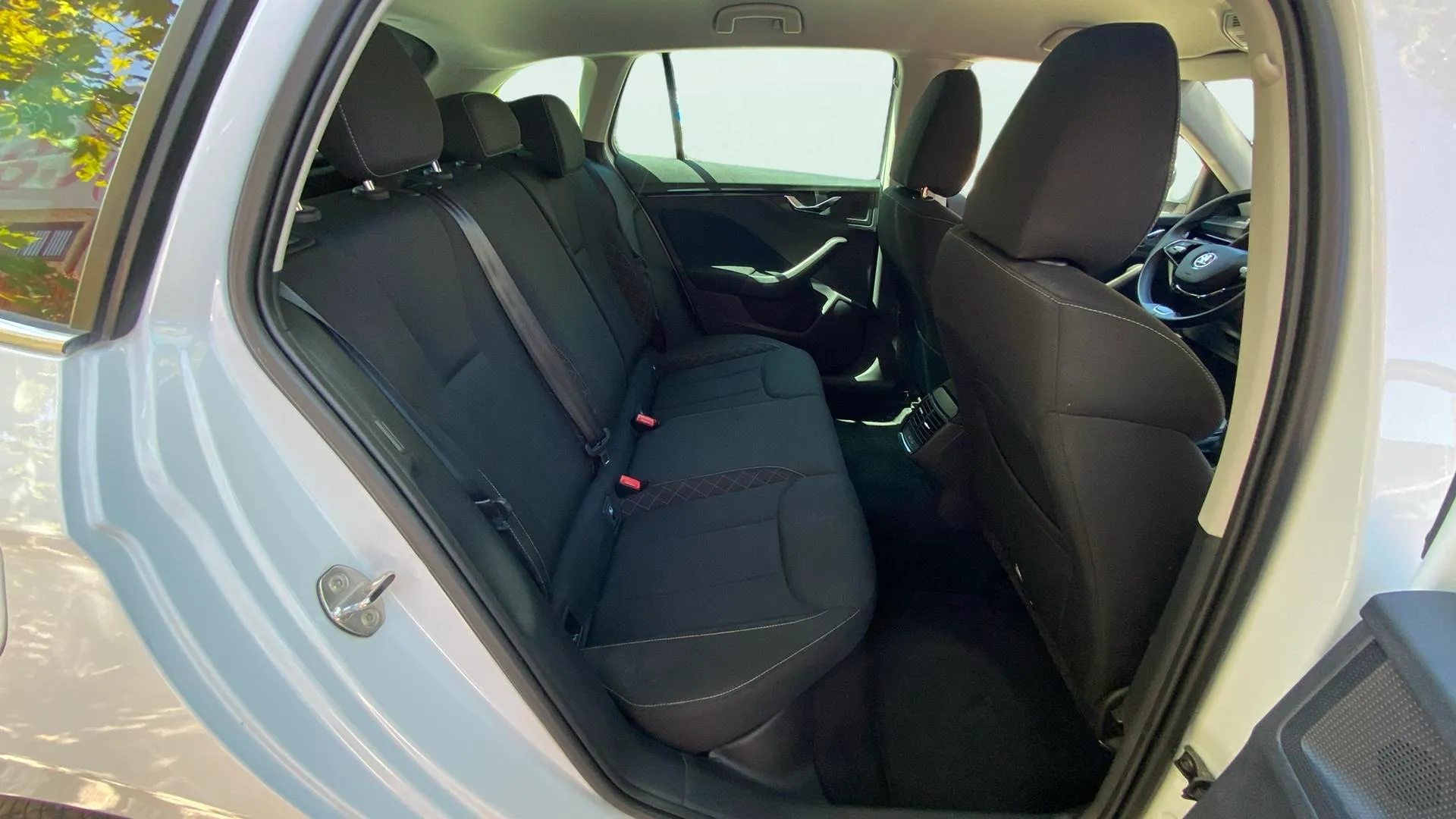 Škoda Scala 1.0 TSI Ambition - foto 17