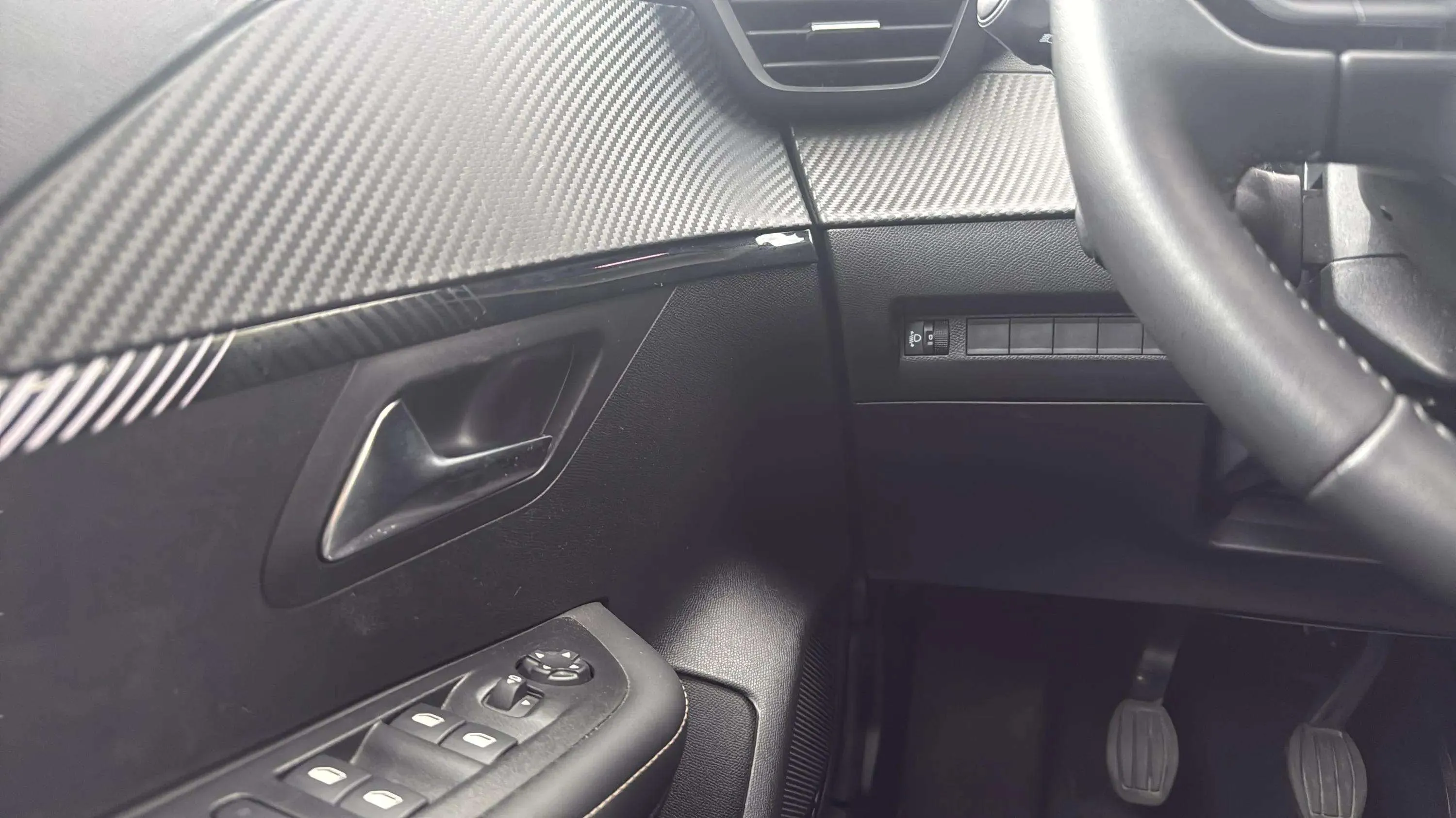 Peugeot 208 Allure Gasolina 100 - foto 14