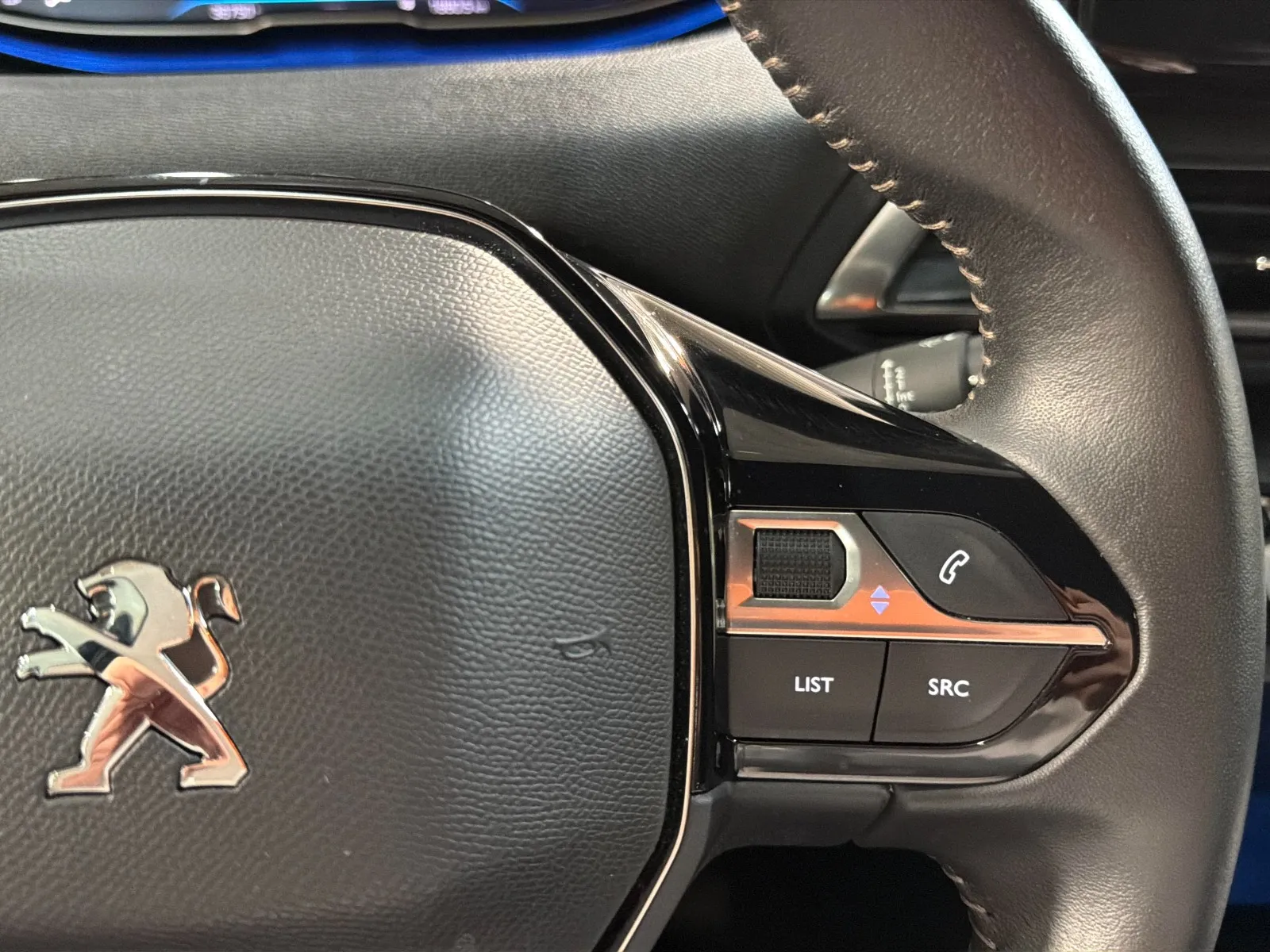 Peugeot 3008 1.2 PureTech GT - foto 9