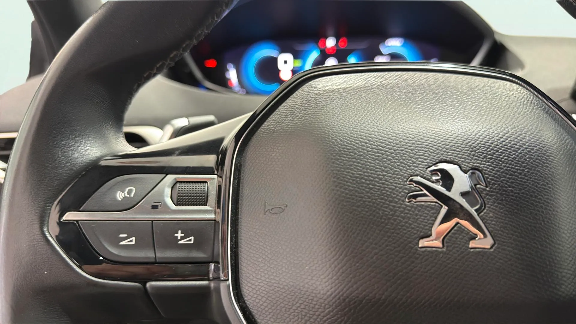 Peugeot 3008 1.2 Allure Pack eDCS6 - foto 10
