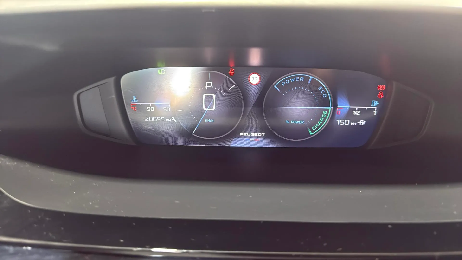 Peugeot 408 Allure Hybrid 145 eDCS6 - foto 8