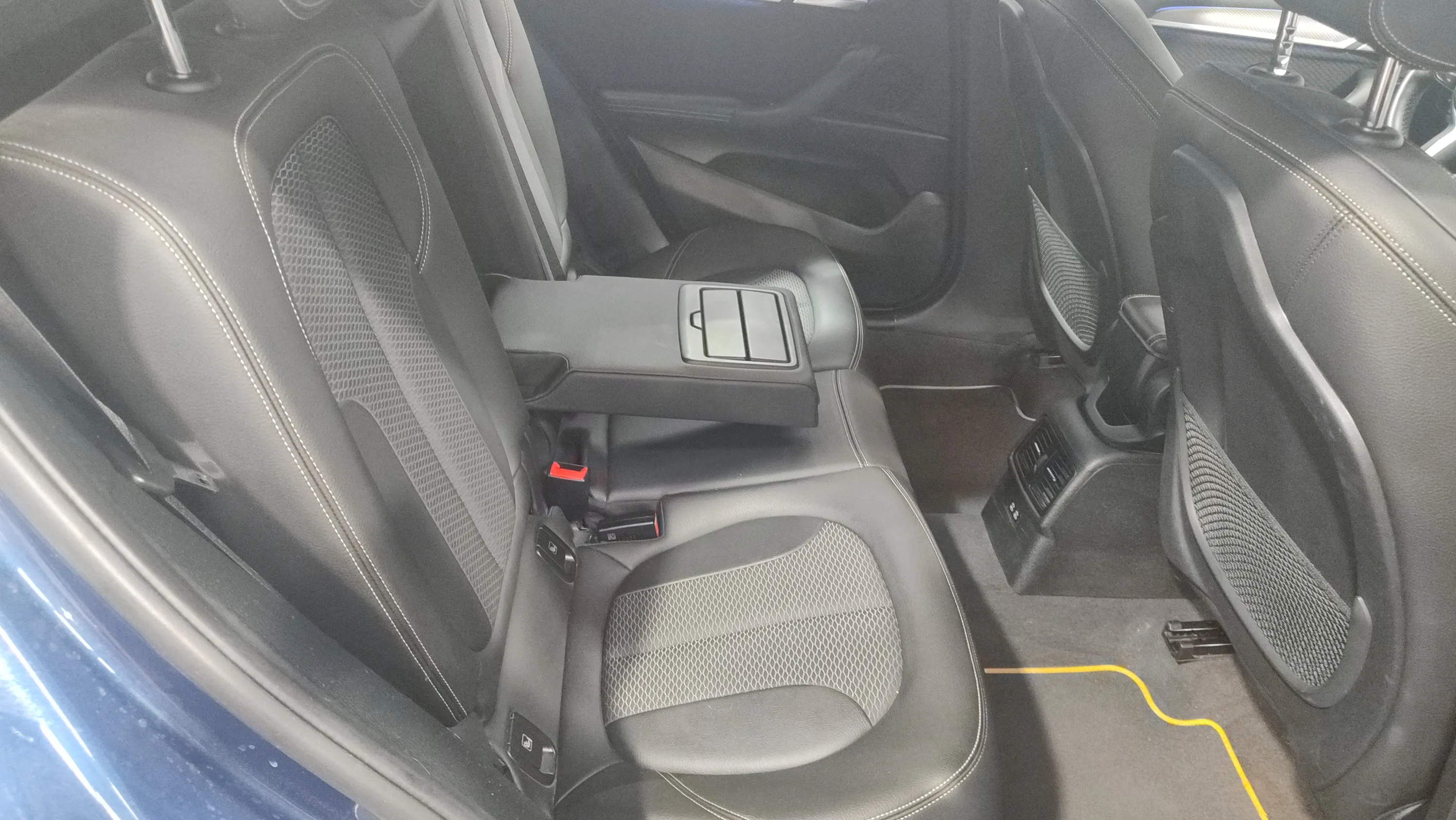 BMW X2 sDrive20dA - foto 27