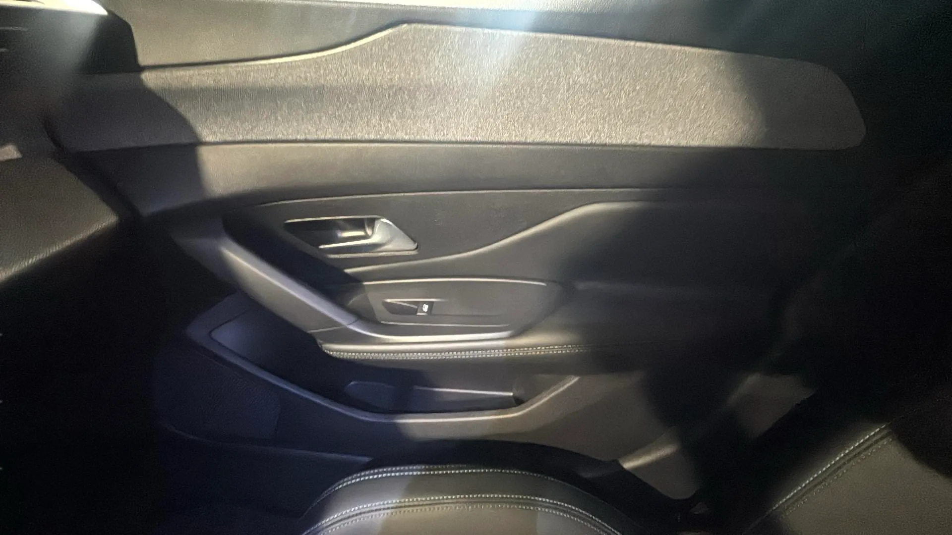 Peugeot 308 Allure PureTech 130 - foto 22